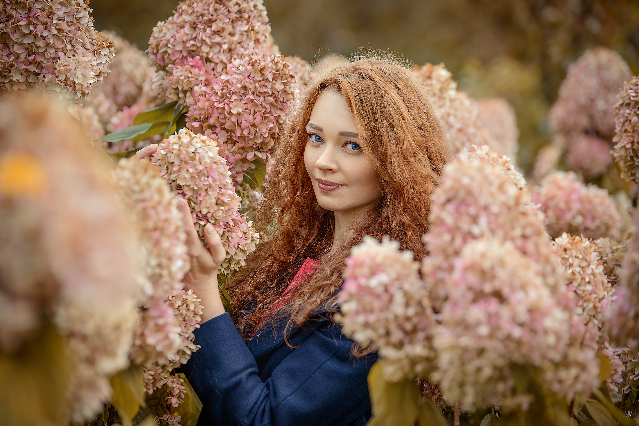 Твоя лучшая фотосессия, которая покажет тебя настоящую. Портретный Фотограф в Москве Юлия Батурина