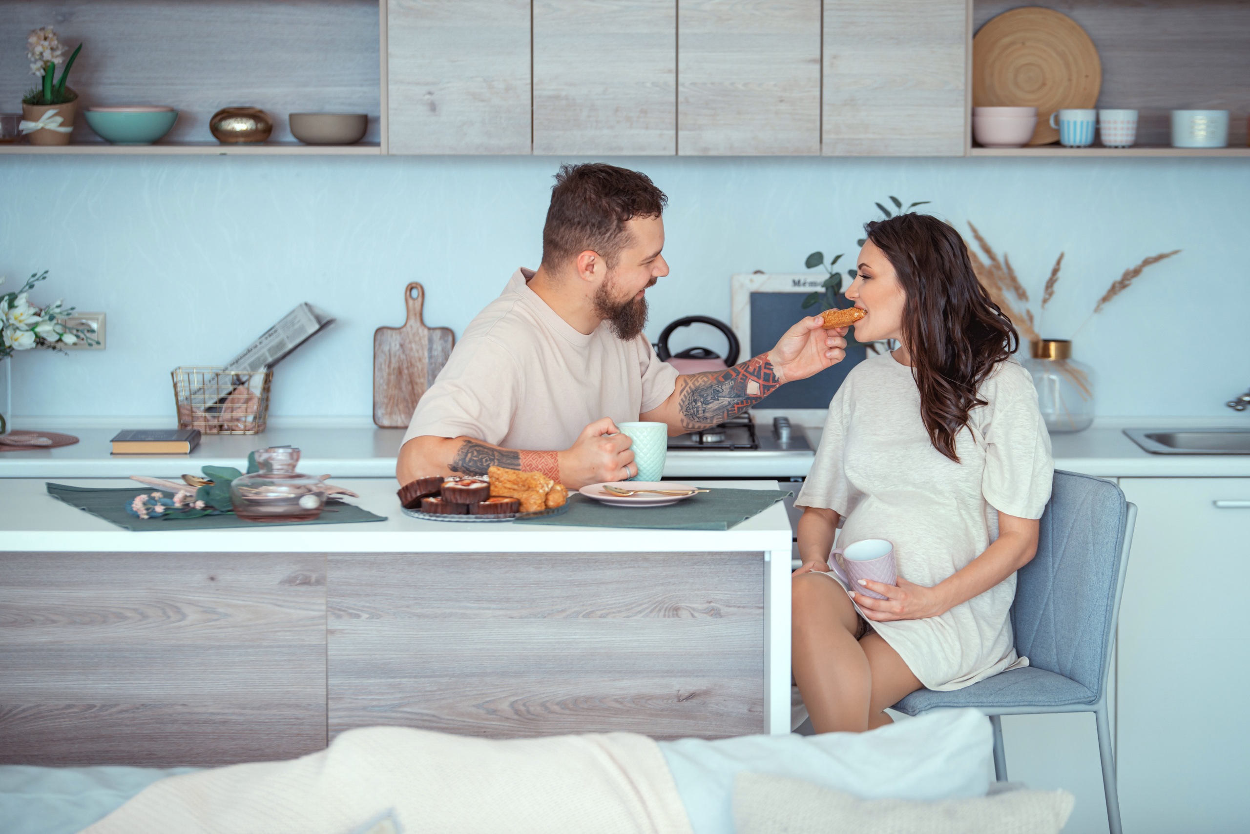 нежная фотосессия беременности с мужем в Москве