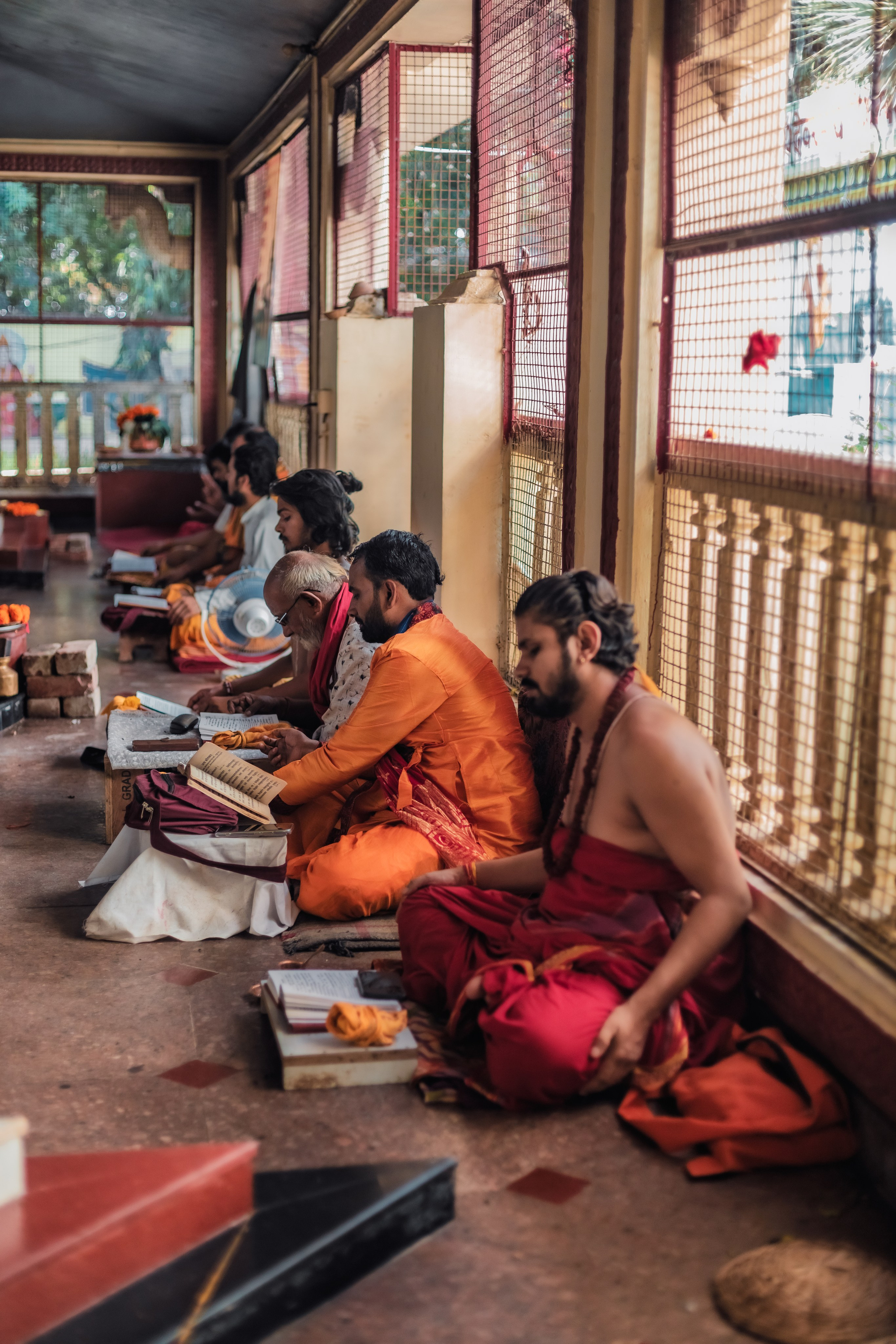 Devraha baba ji ashram life 2025. Mariam Bagdasaryan