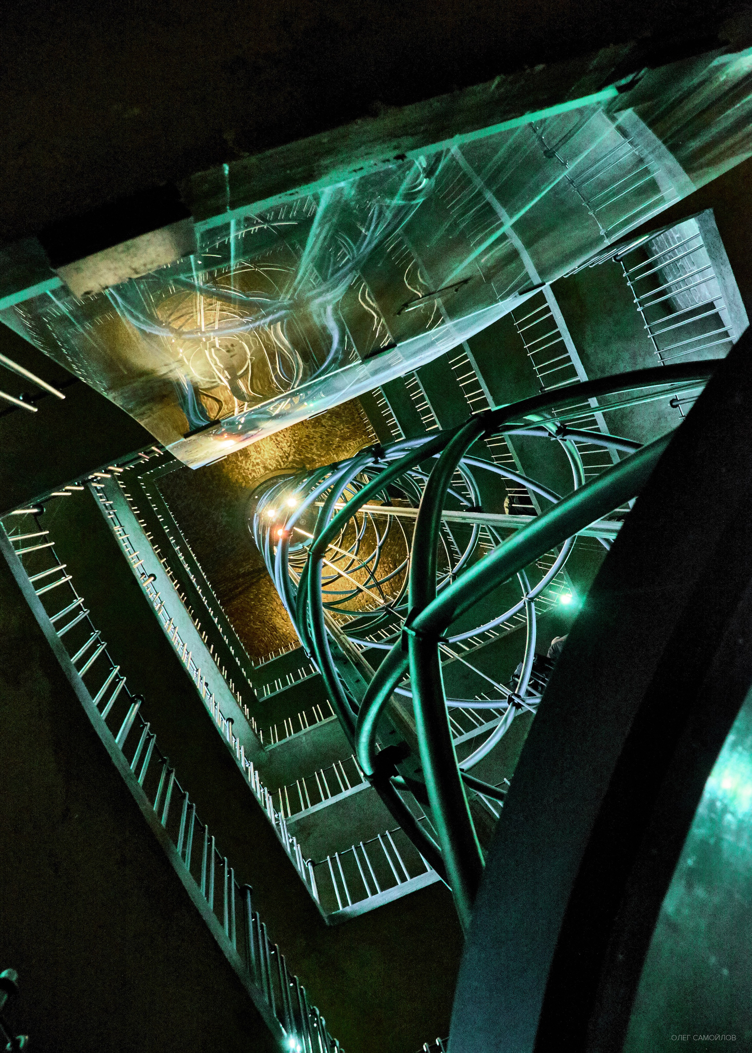 Фотографии для интерьера. Oleg Samoilov is a documentary photographer for brands that value an honest story