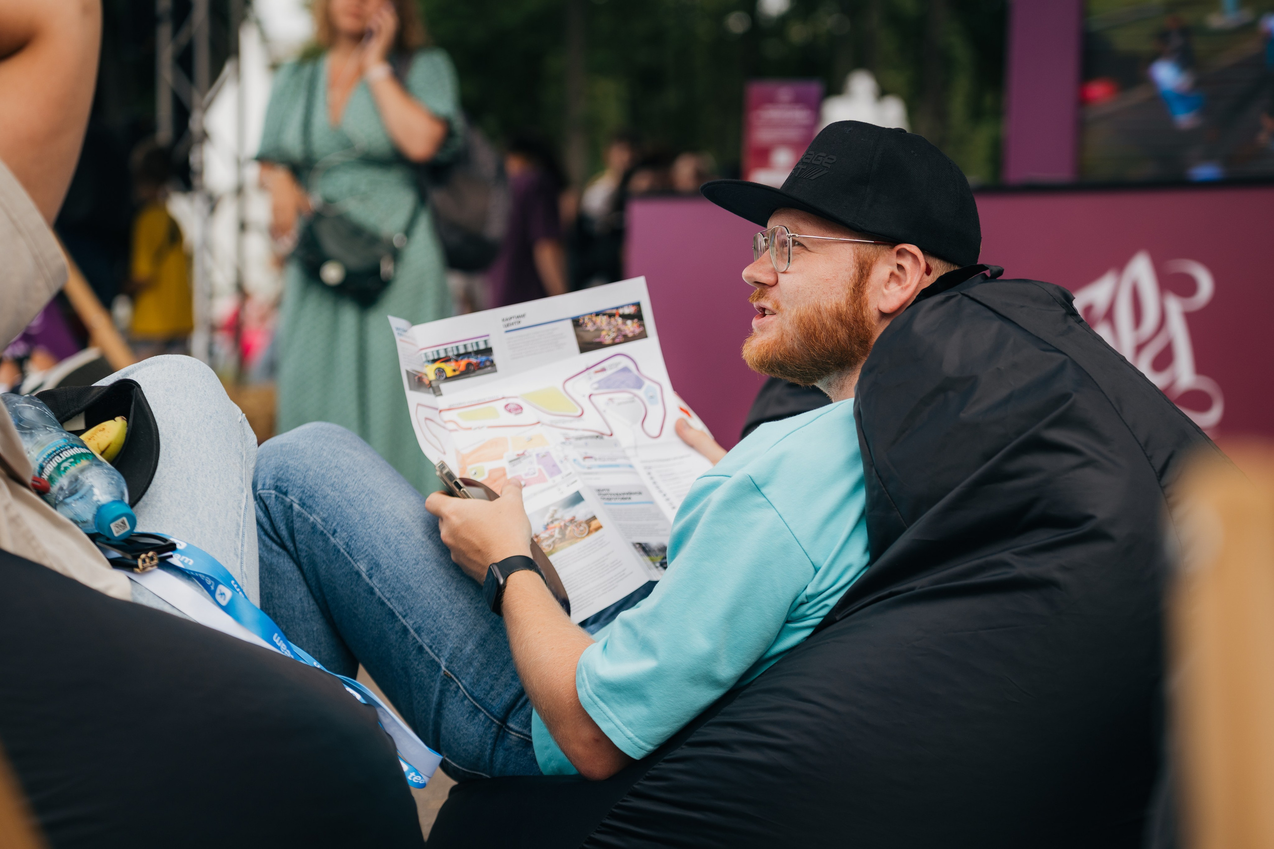 Стенд Igora Drive на фестивале VK Fest 2025. Ilya Foxy — автомобильный фотограф