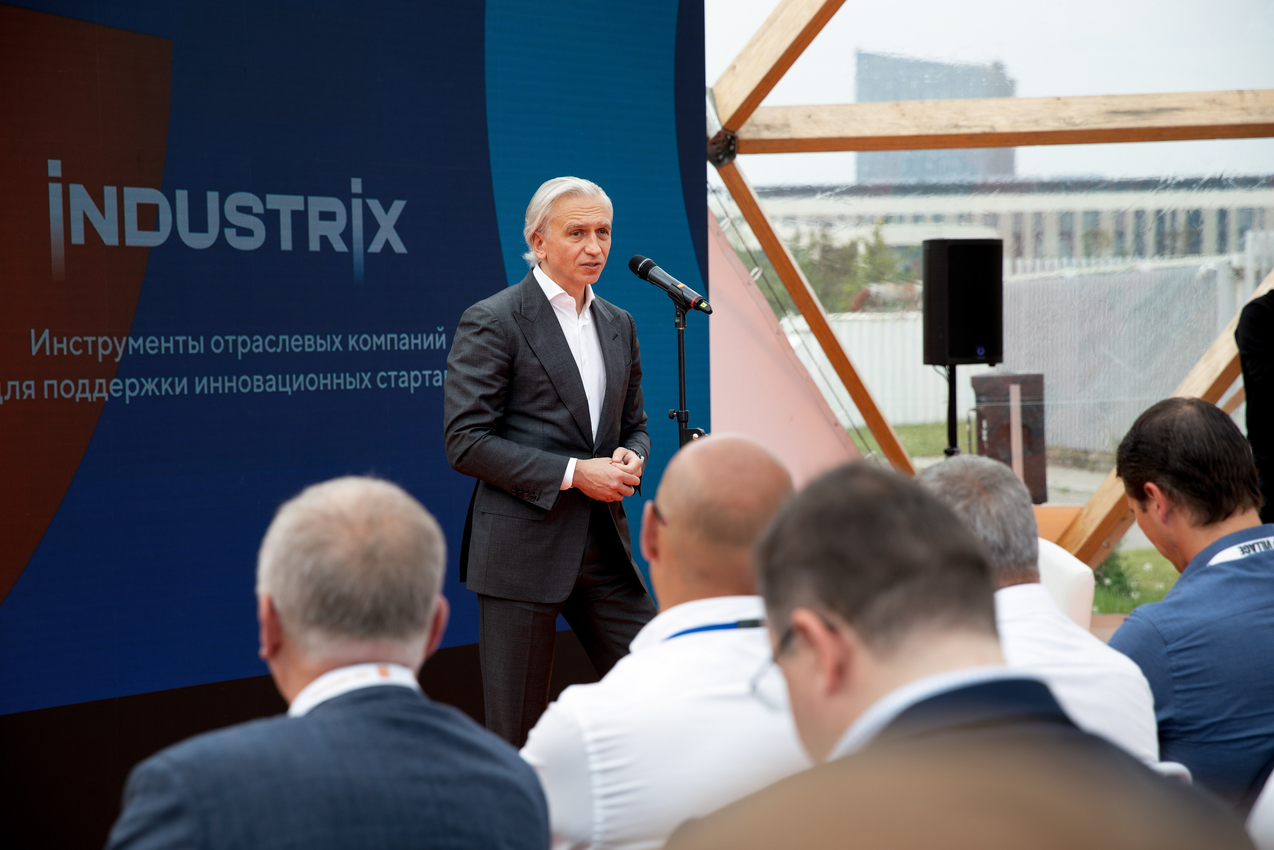 КОНГРЕСС. Коммерческий фотограф Дамира Умярова (Москва)