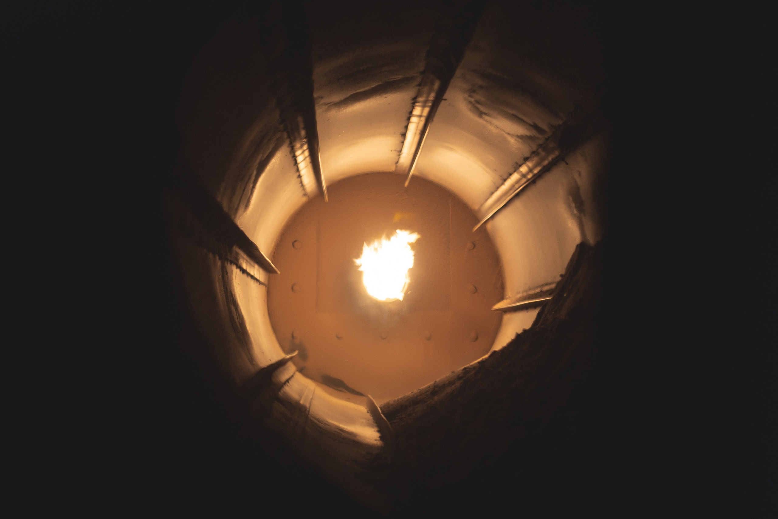 Фотографии с производства. Roman — Репортажный фотограф в Новосибирске