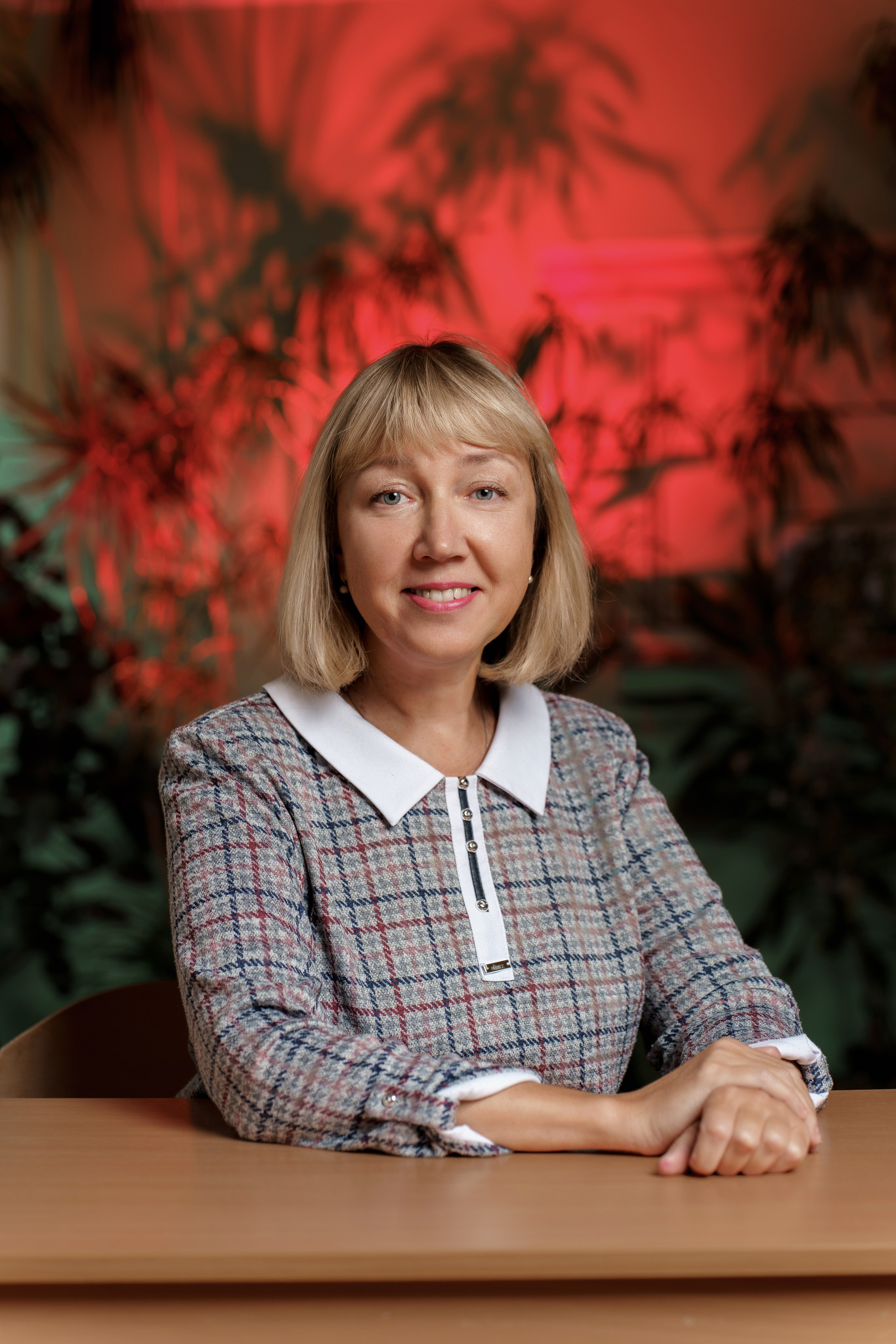 Гимназия 2 класс 9А. Ирина Коновалова школьный фотограф. Выпускные альбомы Ярославль