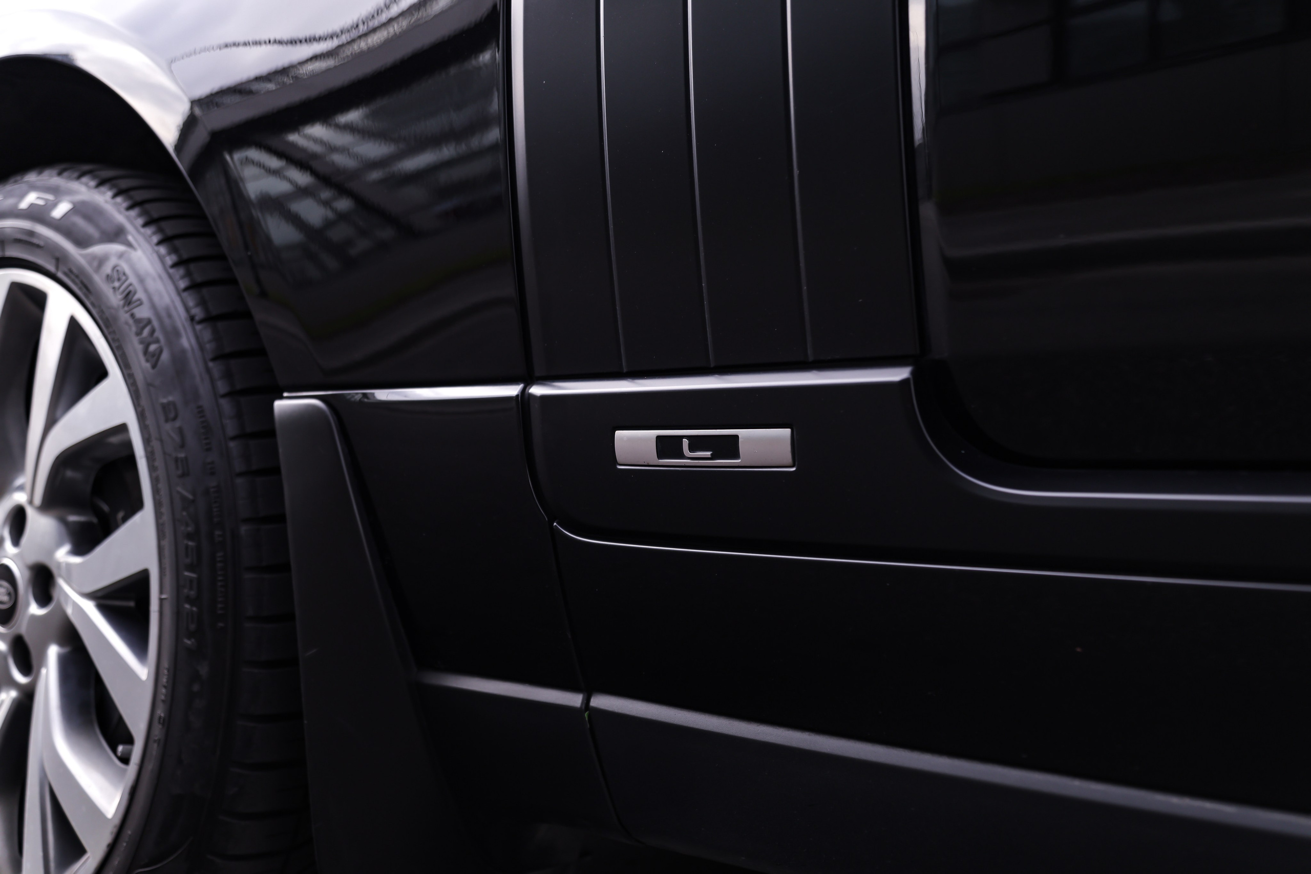 2018 RANGE ROVER AUTOBIOGRAPHY LONG. Mixturecaptures