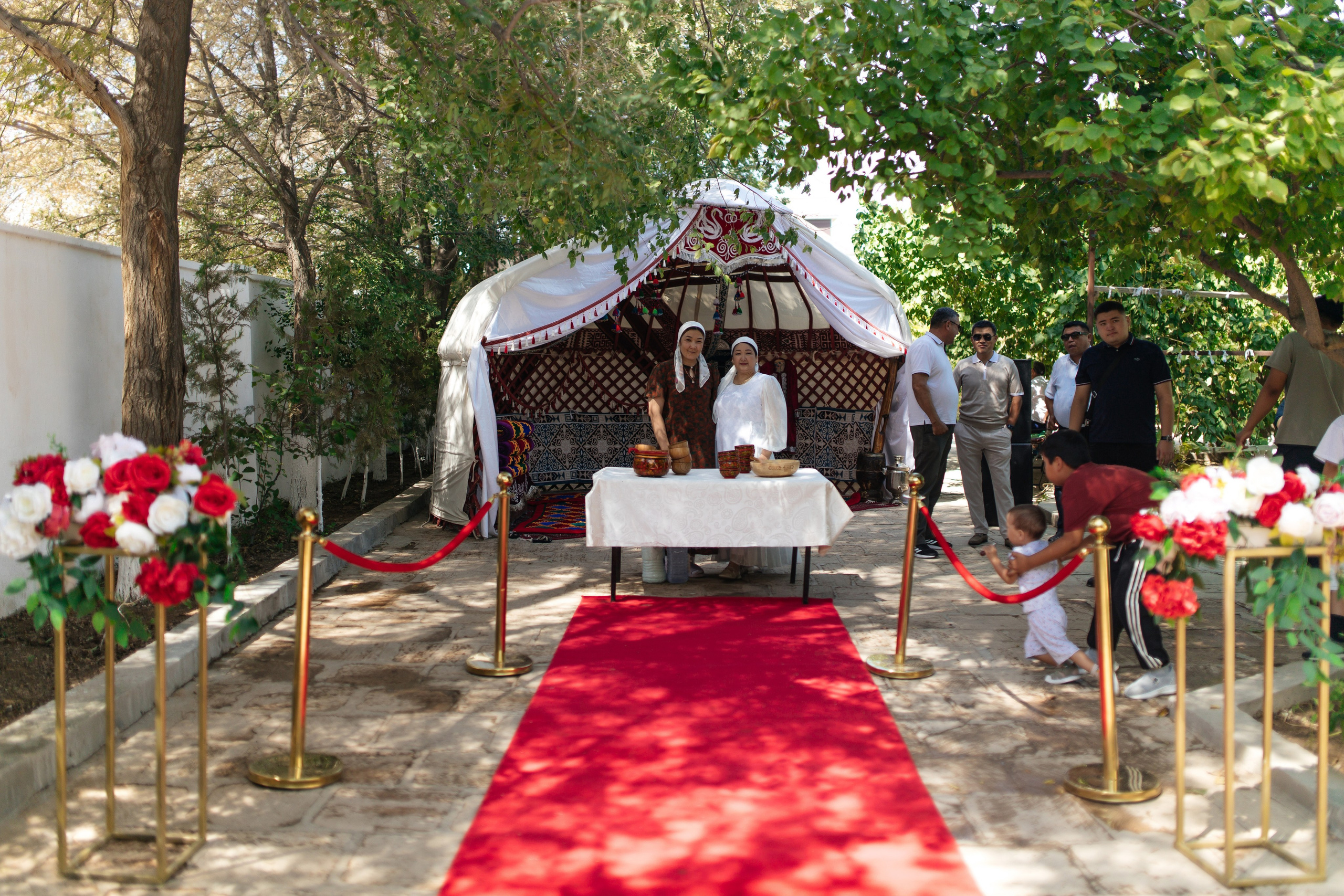 Aynur — syrğa salu. Wedding and Love story Photographer