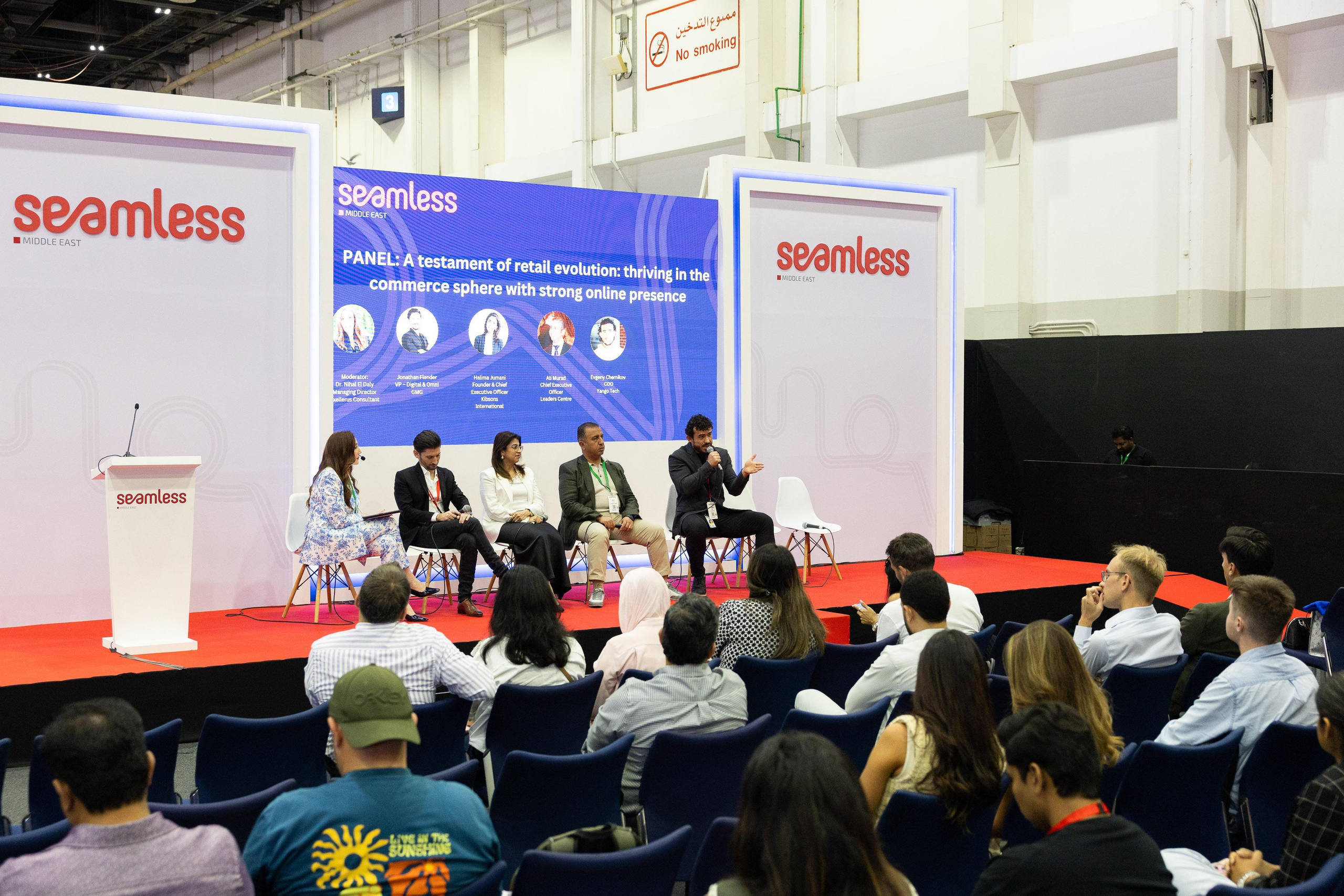 Conferences and expo photoshoot. Professional event photographer Ruslan Davletberdin