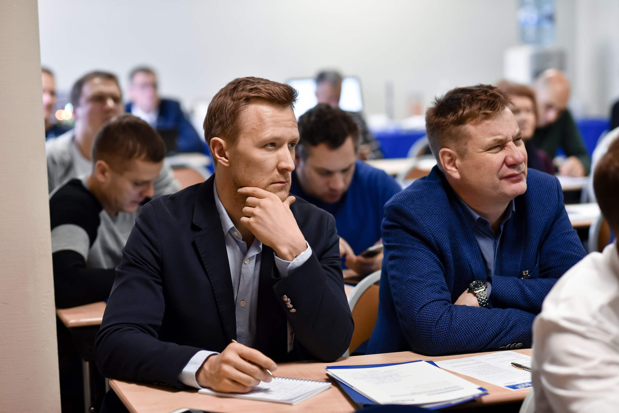 Курсы и тренинги. Анастасия Петрович фотограф, фотокорреспондент в Москве и Санкт-Петербурге. Фотосъёмка репортажа, мероприятия, корпоративная съёмка, контент