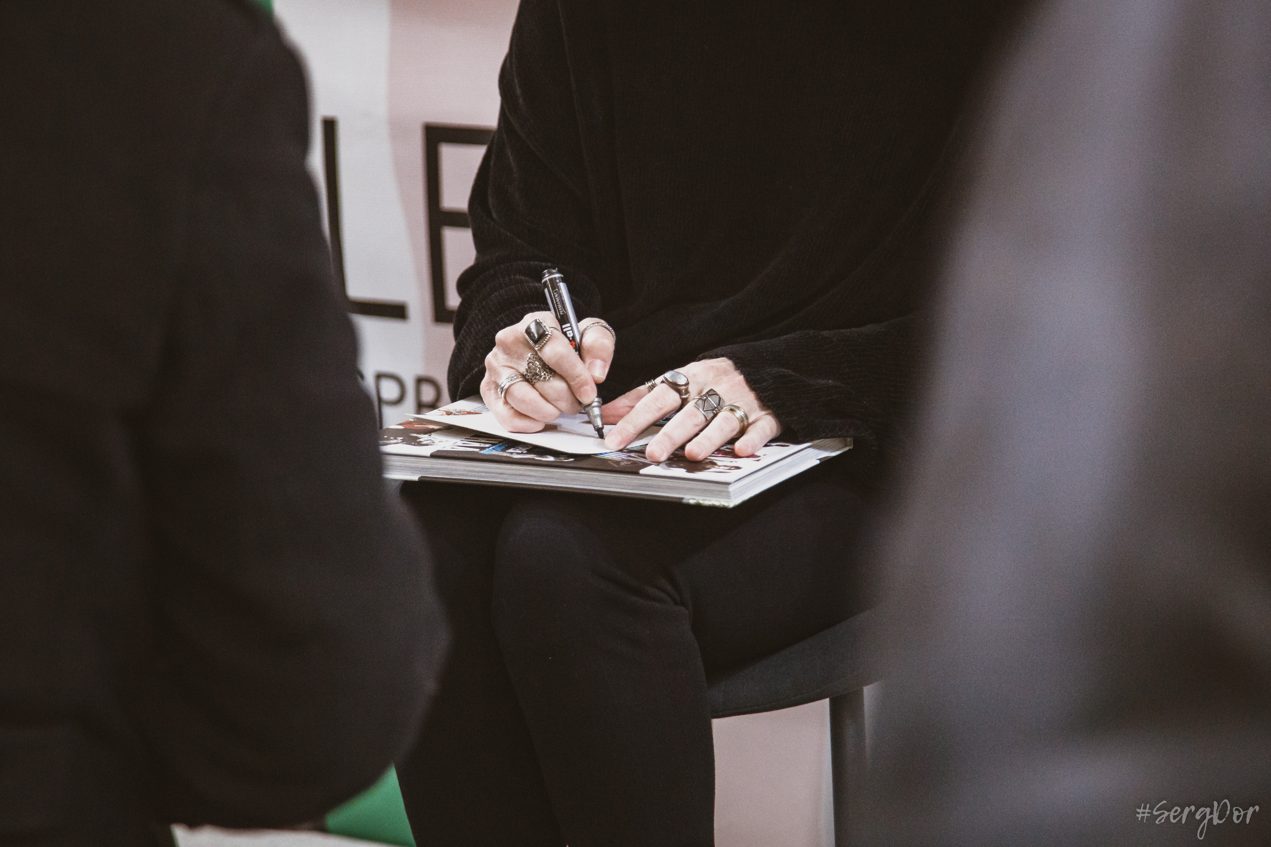 Дом книги, Джоанна Стингрей, Презентация книги, Конец андеграунда, Русский рок, 08 января 2022 года, Санкт-Петербург, Питер, #SergDor, 08.01.2022