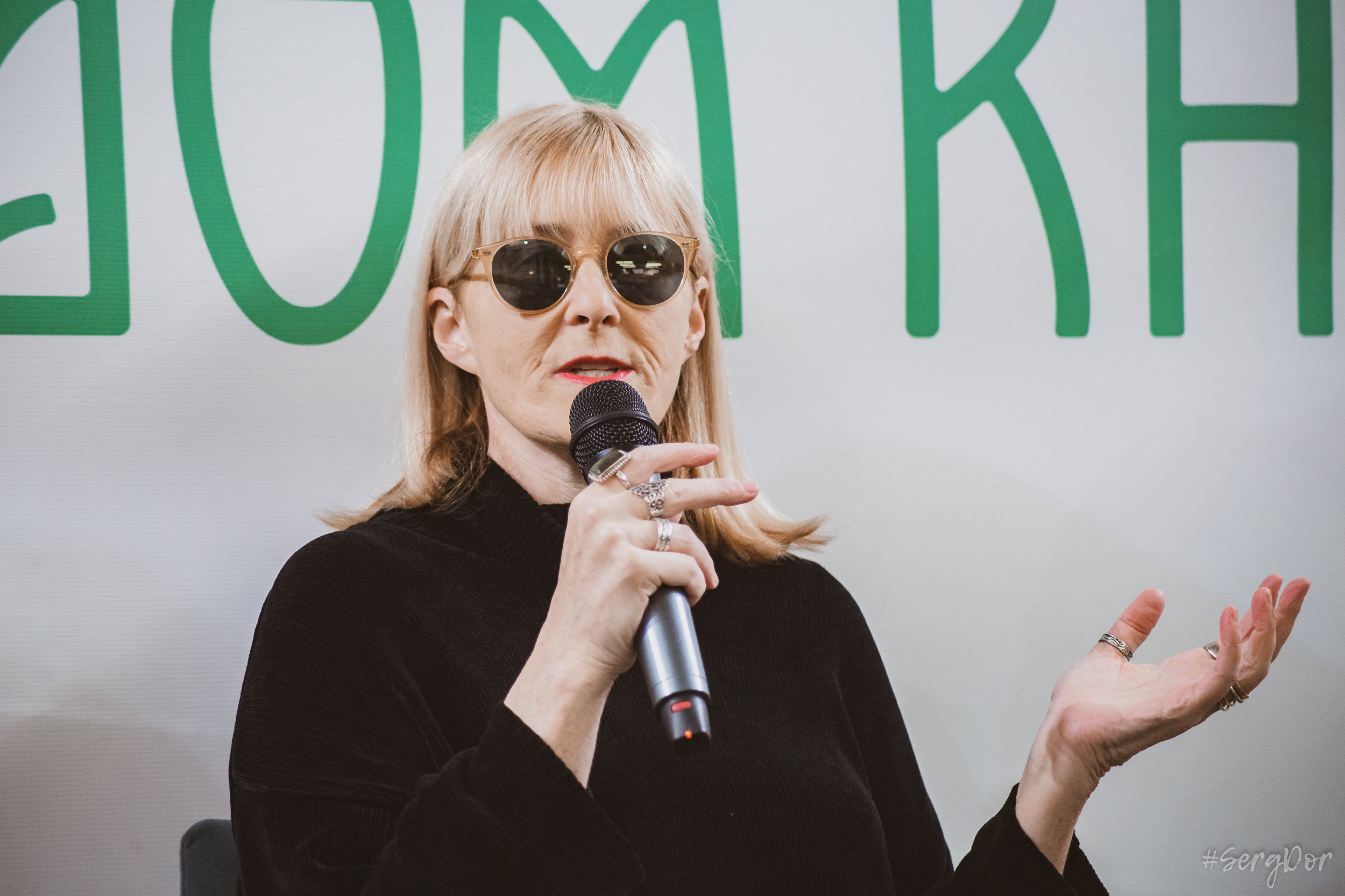 Дом книги, Джоанна Стингрей, Презентация книги, Конец андеграунда, Русский рок, 08 января 2022 года, Санкт-Петербург, Питер, #SergDor, 08.01.2022