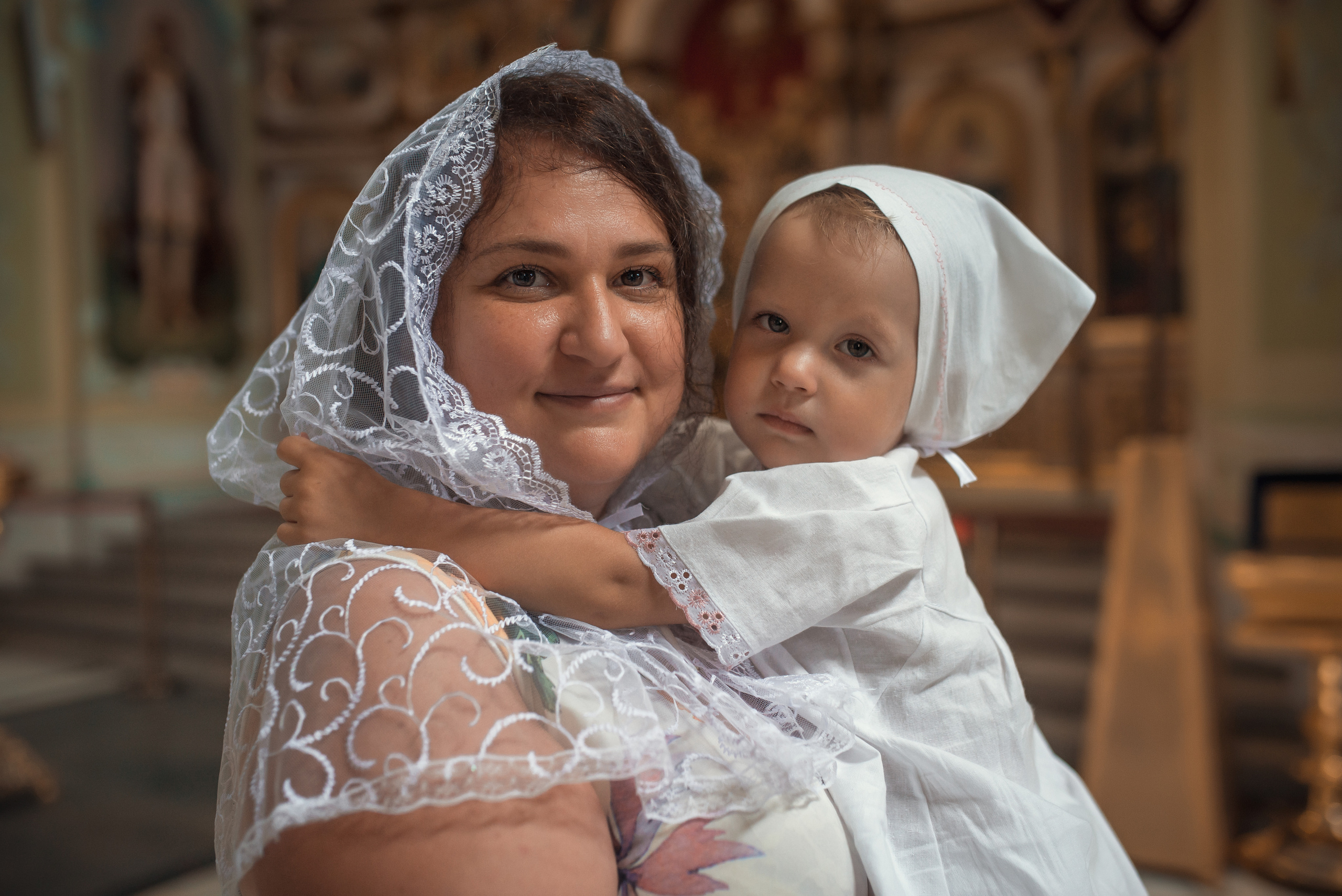 Крещение Дарьи в Покровском храме города Саратова. Фотограф на крещение в Саратове Марина Грушина