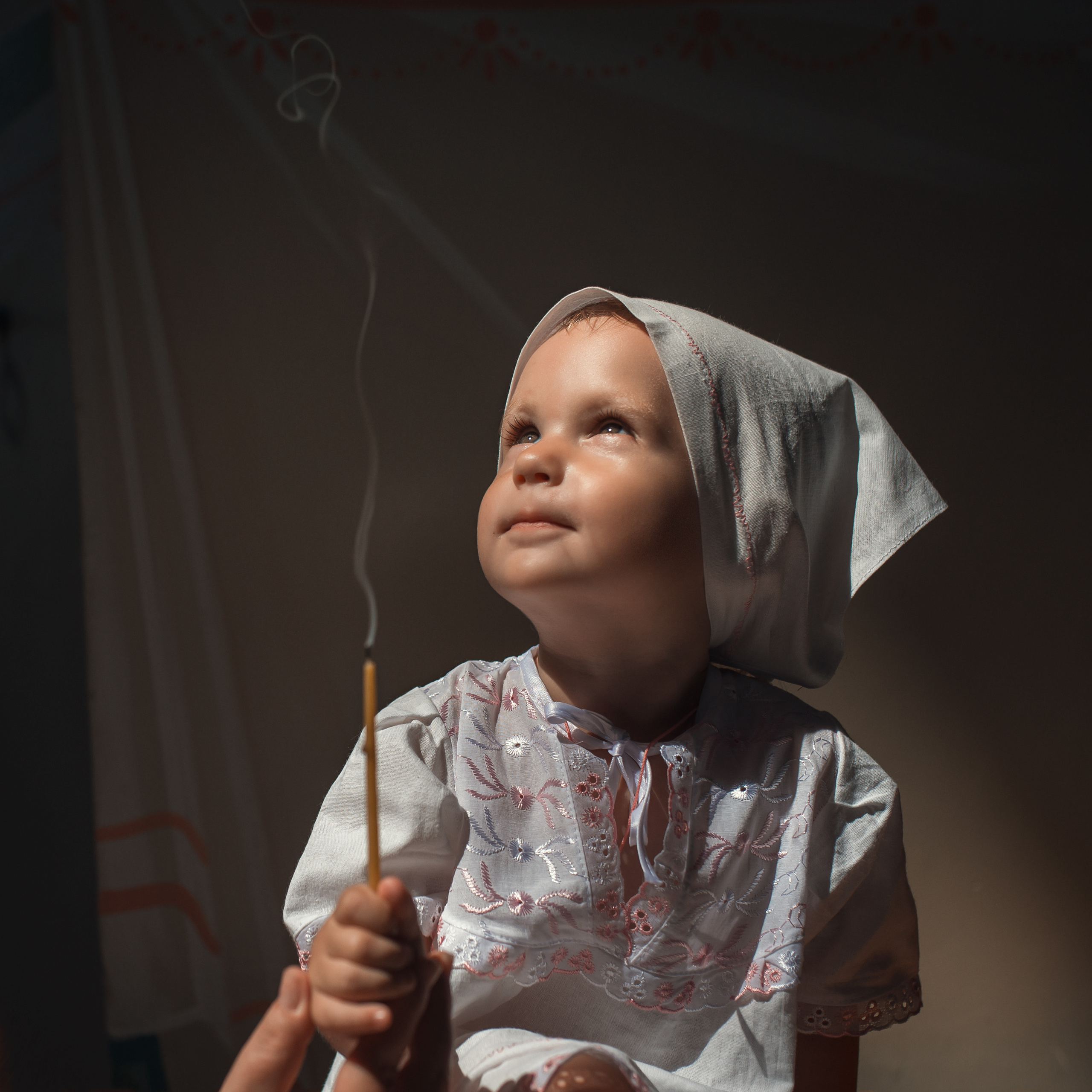 красивое фото на крещение ребенка