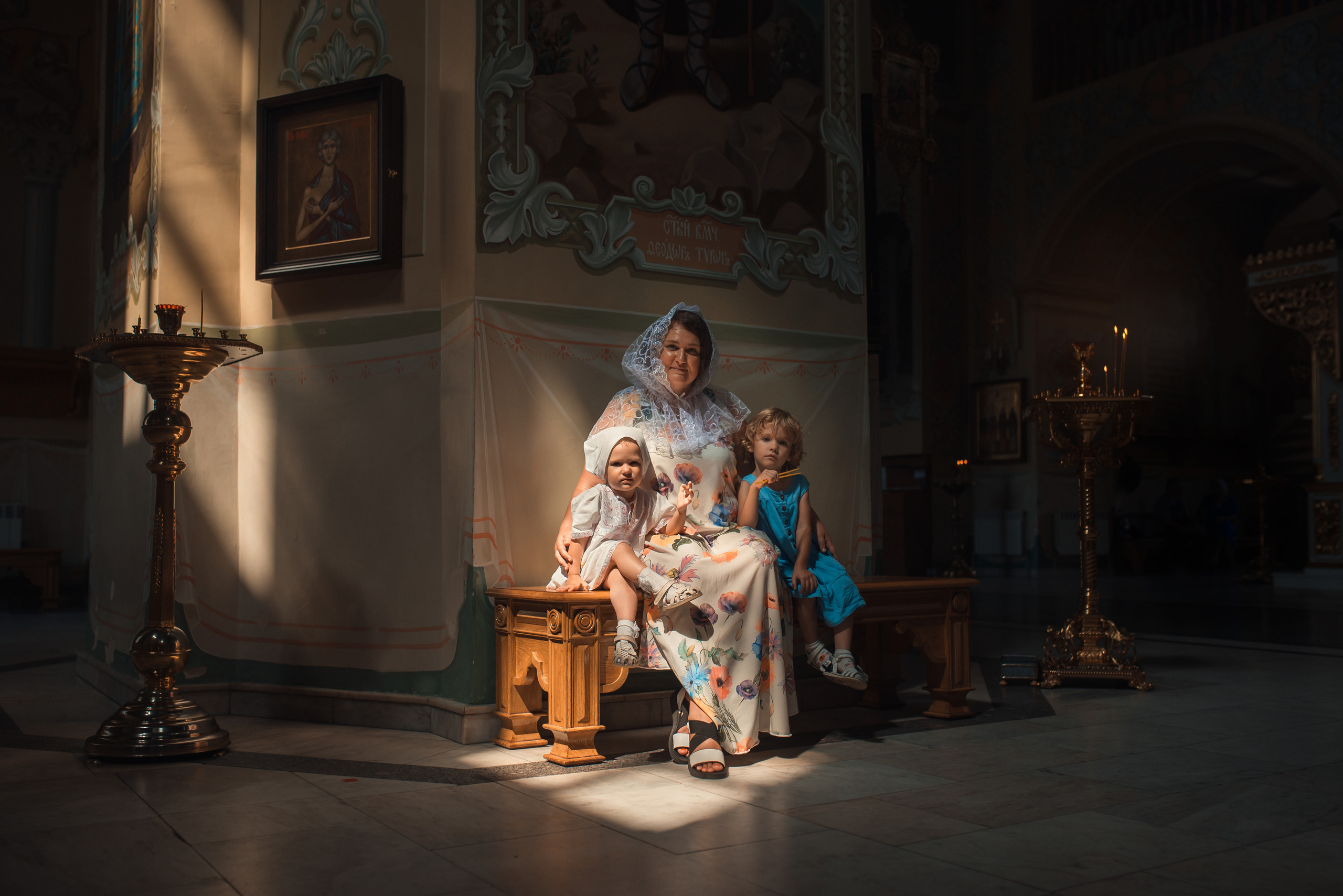 Крещение Дарьи в Покровском храме города Саратова. Фотограф на крещение в Саратове Марина Грушина