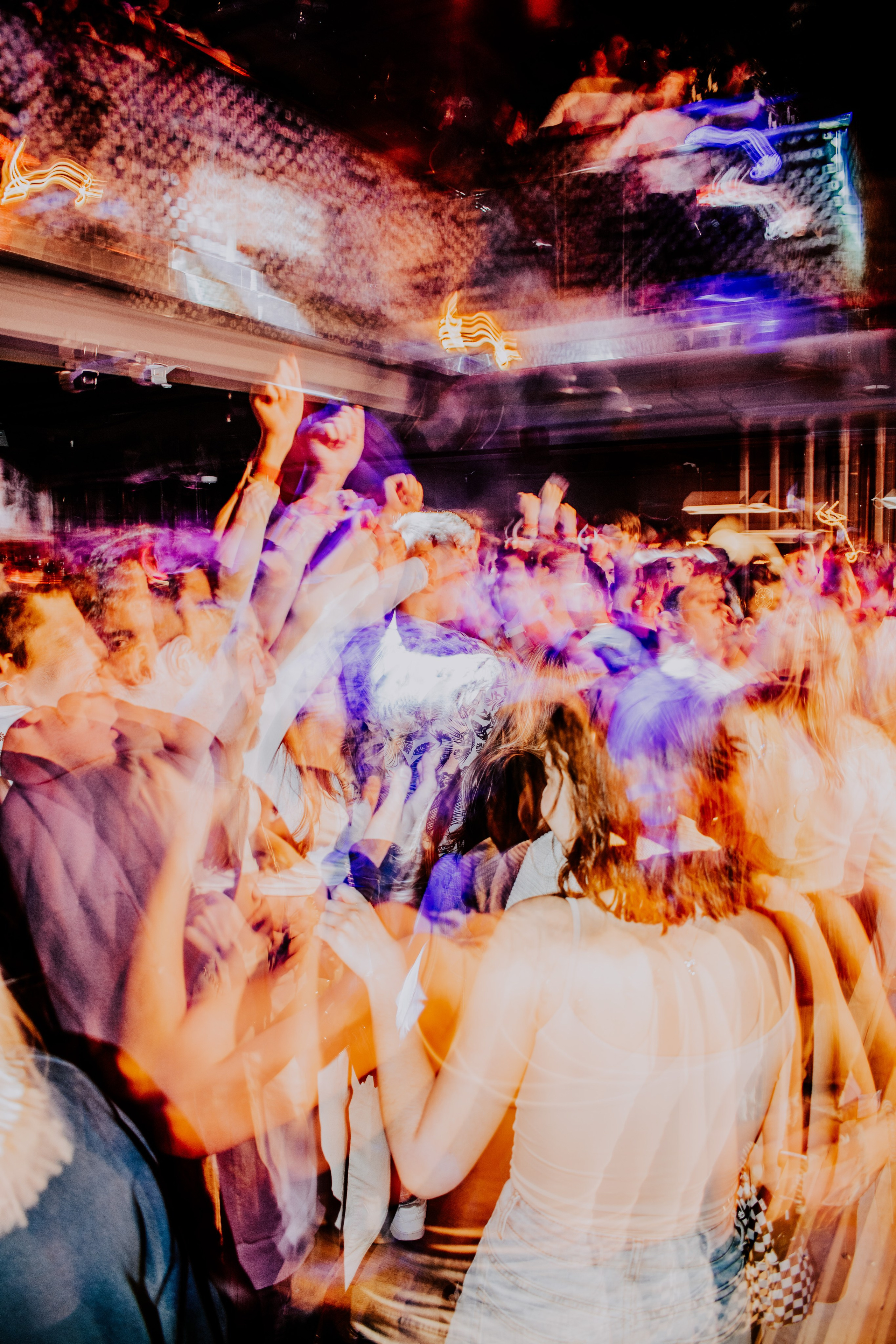 Клубные. Бар «Under». Фотограф/видеограф Богдан Голованов