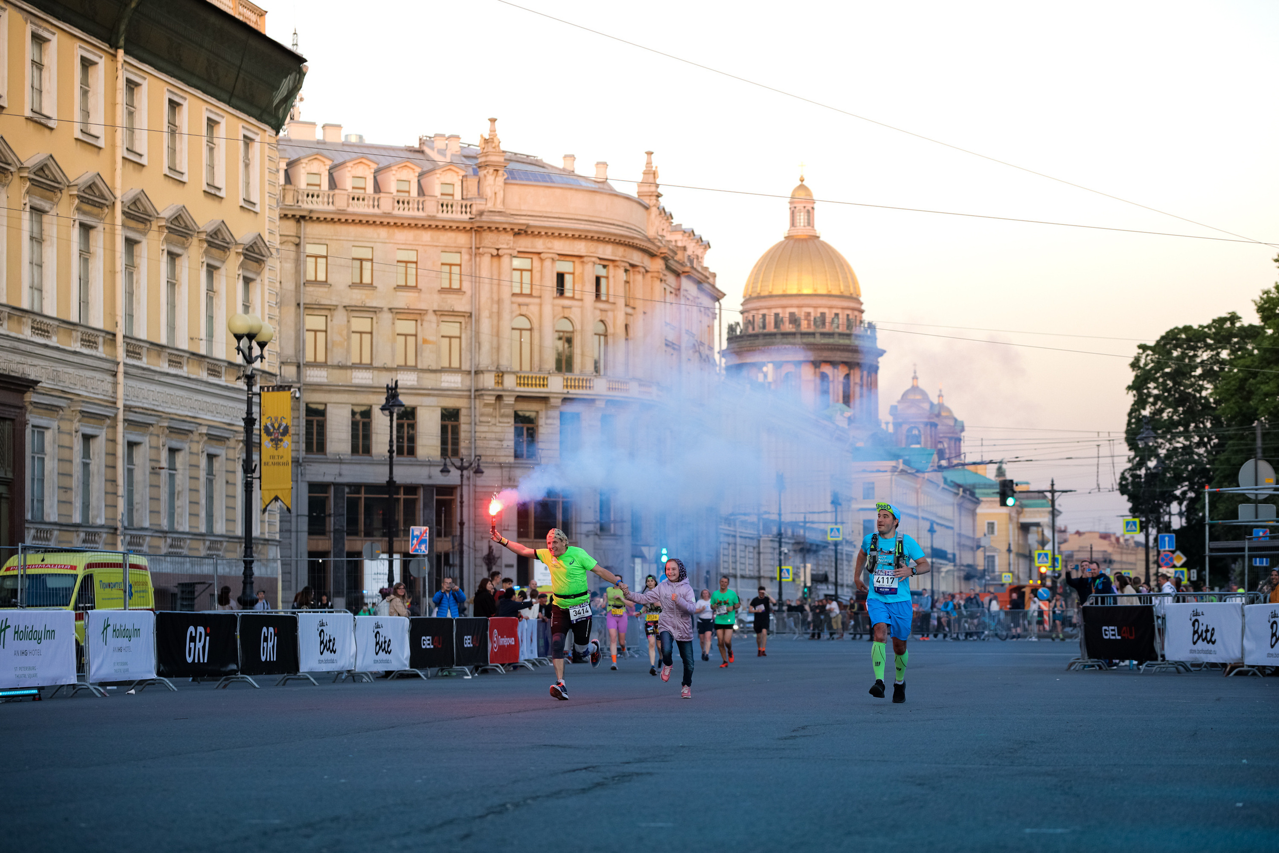 Фотоотчет Марафона «Белые Ночи» – спортивная съемка и репортаж. Репортажный фотограф Москва Сергей Мирошников