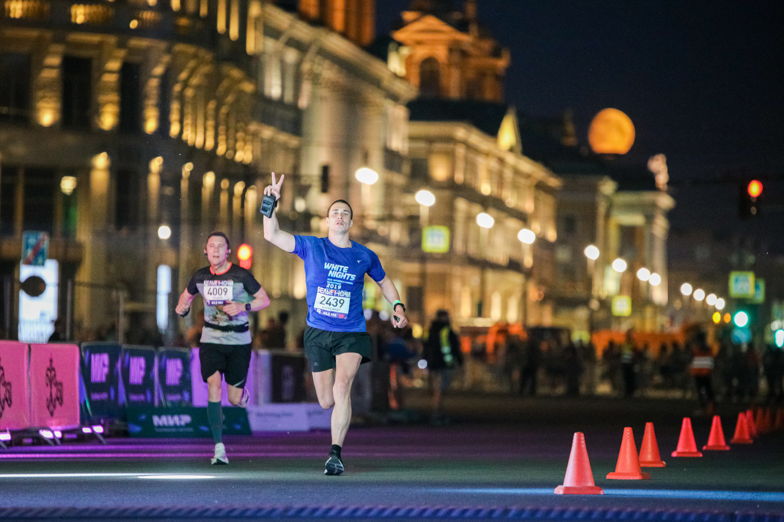 Фотоотчет Марафона «Белые Ночи» – спортивная съемка и репортаж. Репортажный фотограф Москва Сергей Мирошников