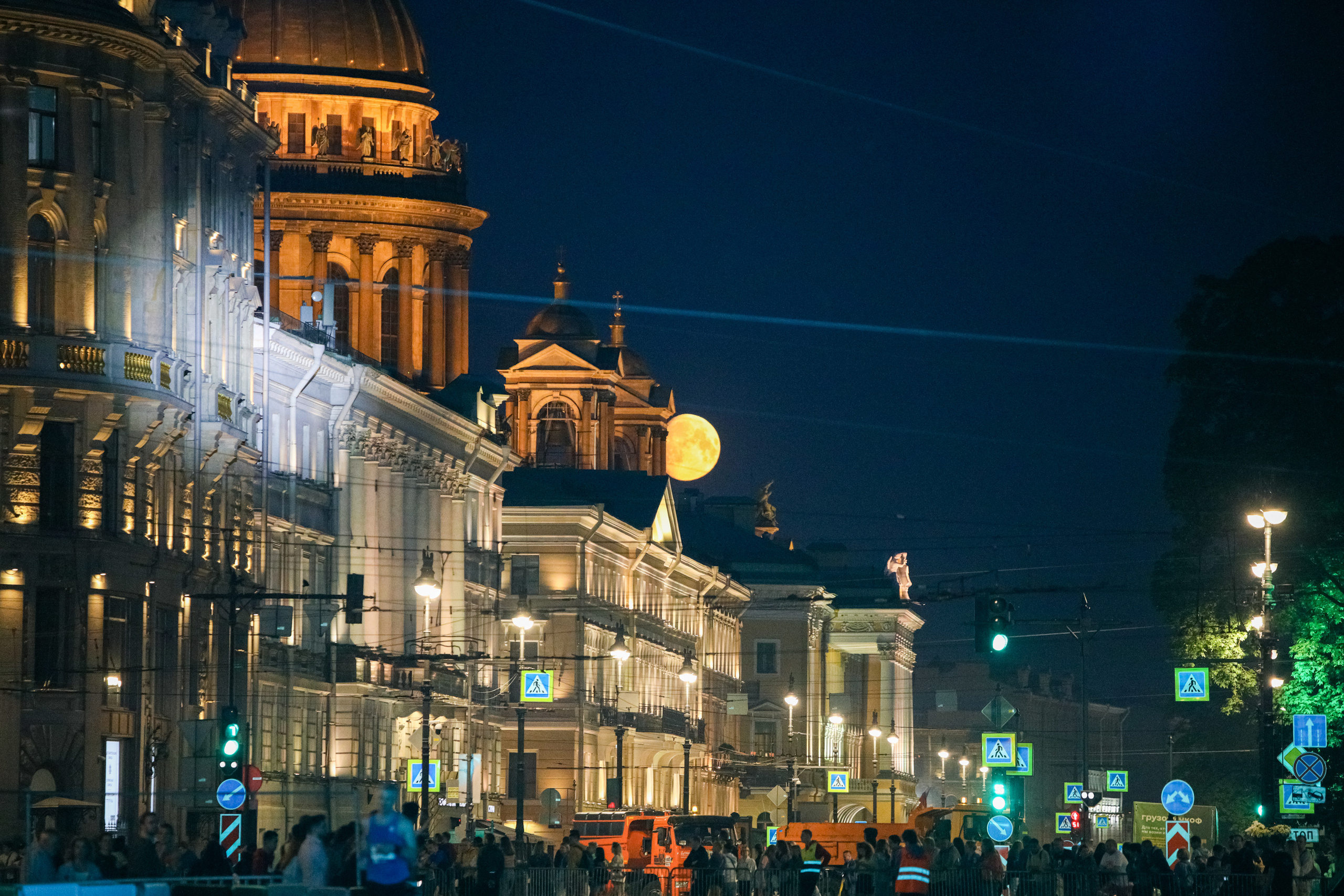 Фотоотчет Марафона «Белые Ночи» – спортивная съемка и репортаж. Репортажный фотограф Москва Сергей Мирошников