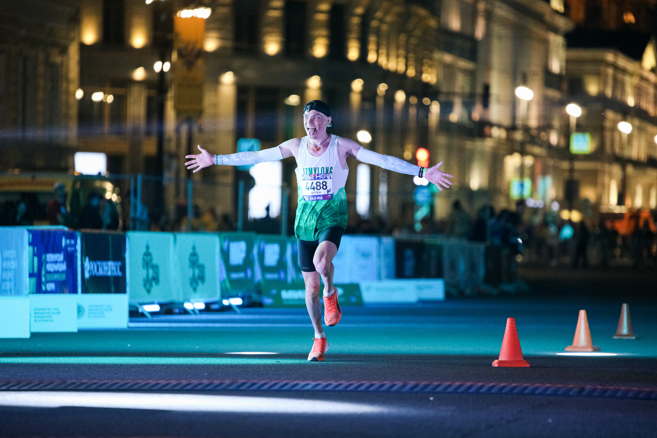 Фотоотчет Марафона «Белые Ночи» – спортивная съемка и репортаж. Репортажный фотограф Москва Сергей Мирошников