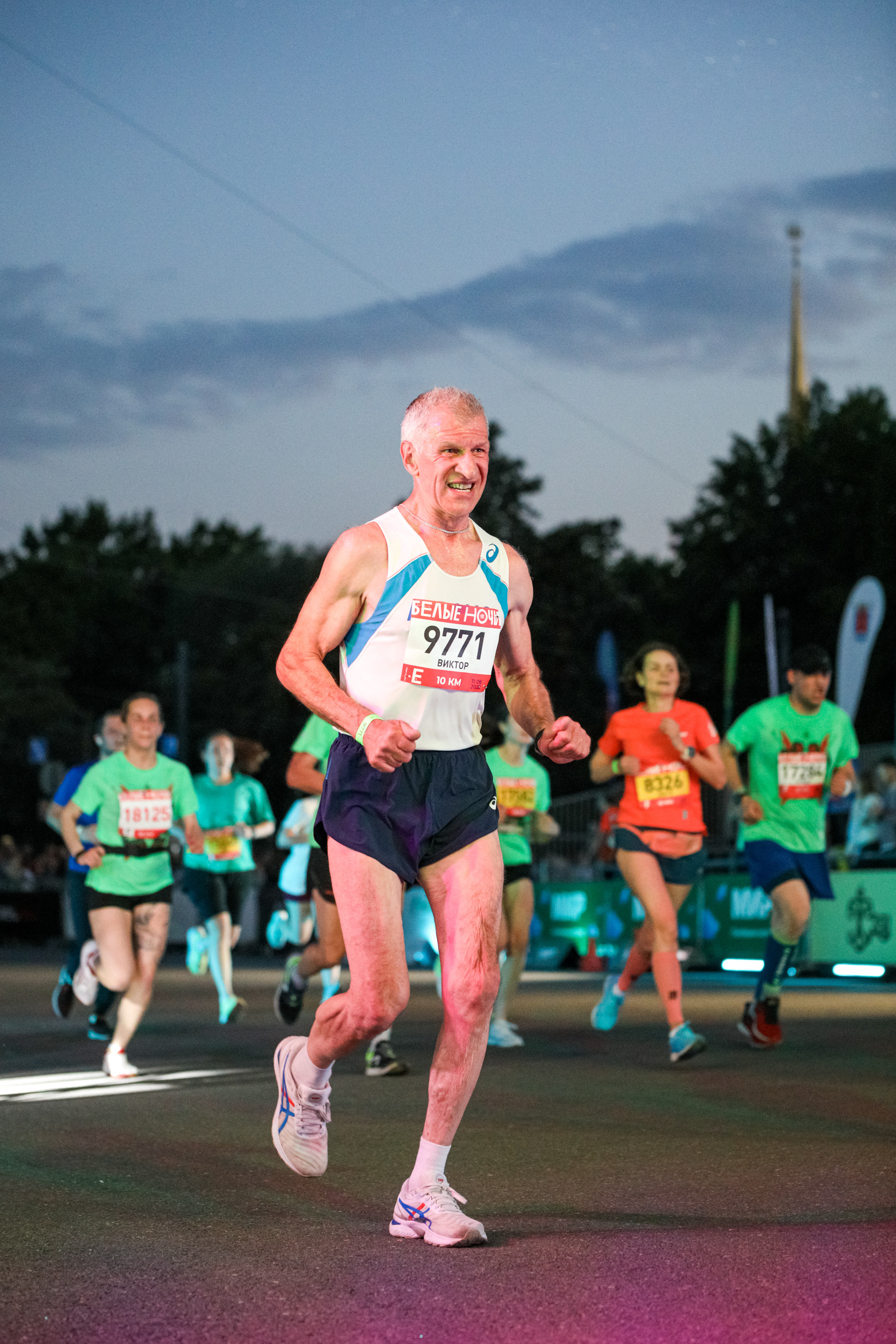 Фотоотчет Марафона «Белые Ночи» – спортивная съемка и репортаж. Репортажный фотограф Москва Сергей Мирошников