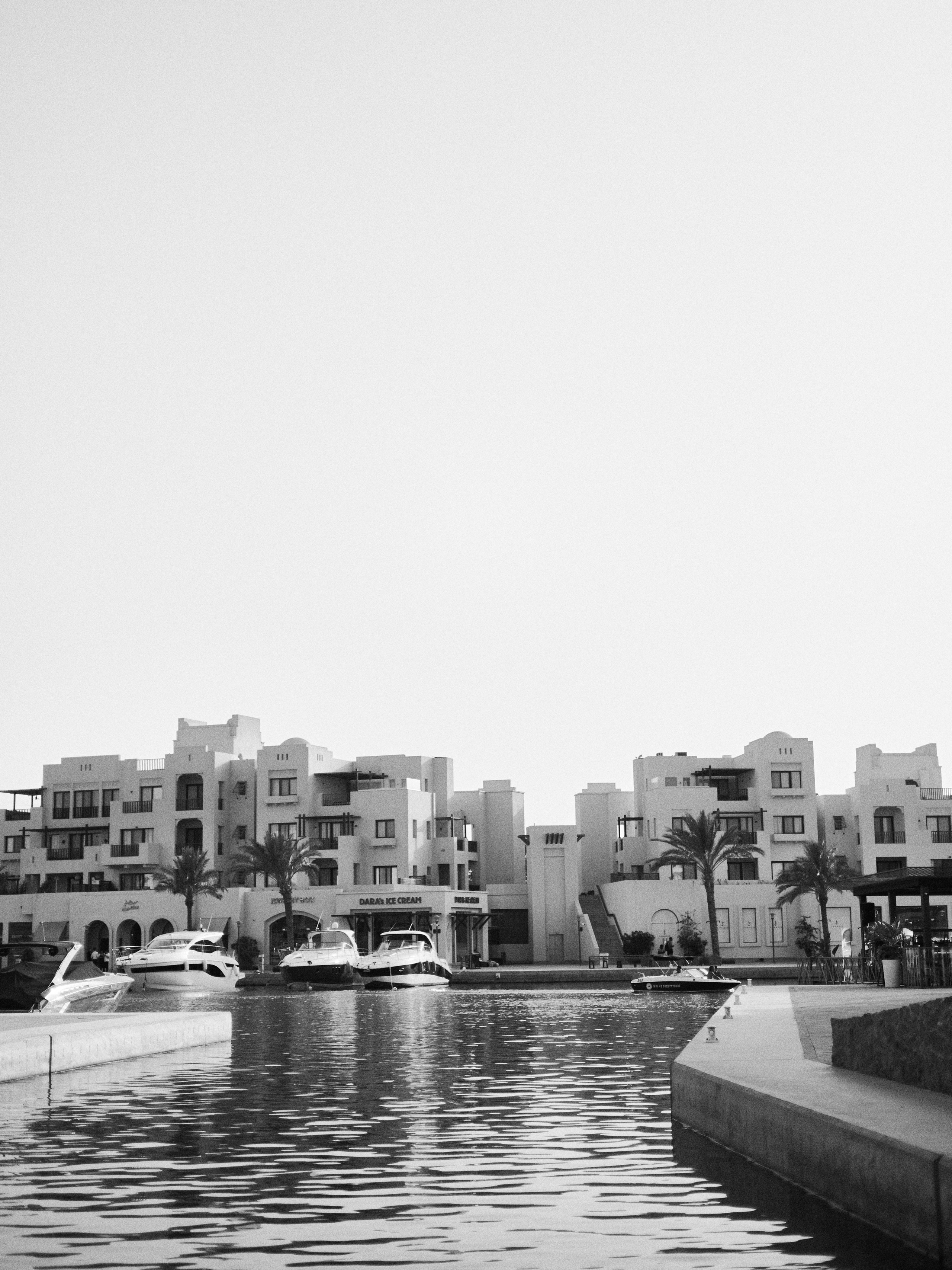 B&W. Jorgis — фотограф в Хургаде / обучение фотографии