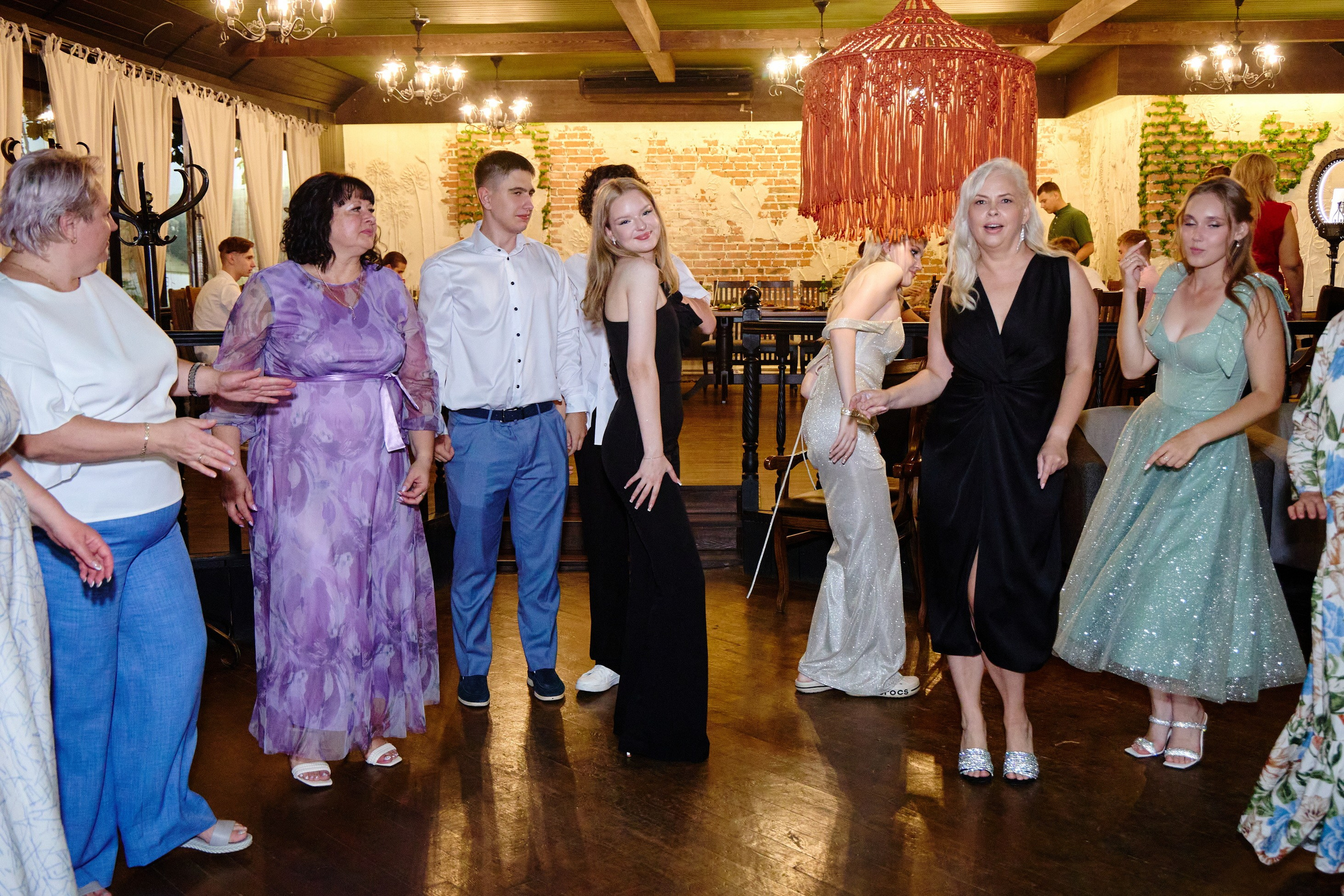 Выпускной 35 Сош. Фотограф Выпускные альбомы Таганрог Сергей Коробченко