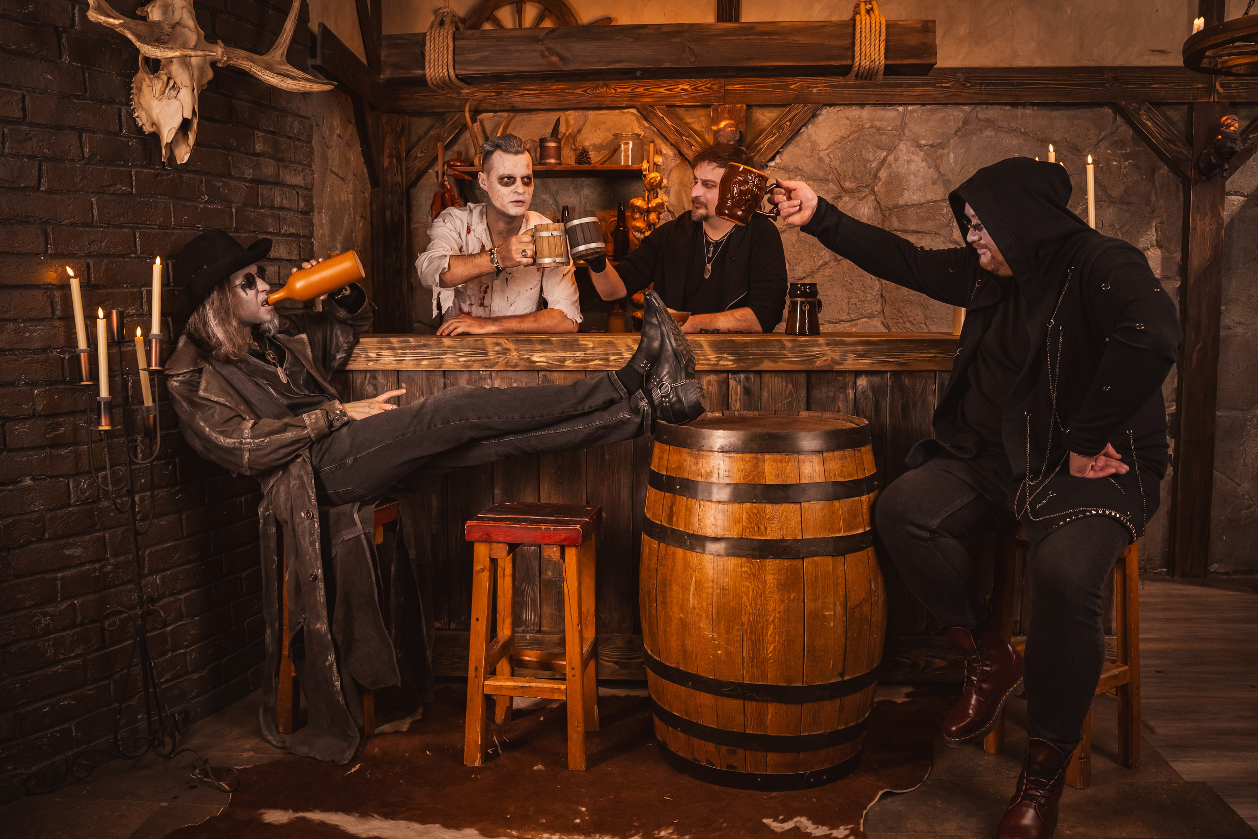 Группа NAGART в таверне. Репортажный фотограф Анастасия Рубцова