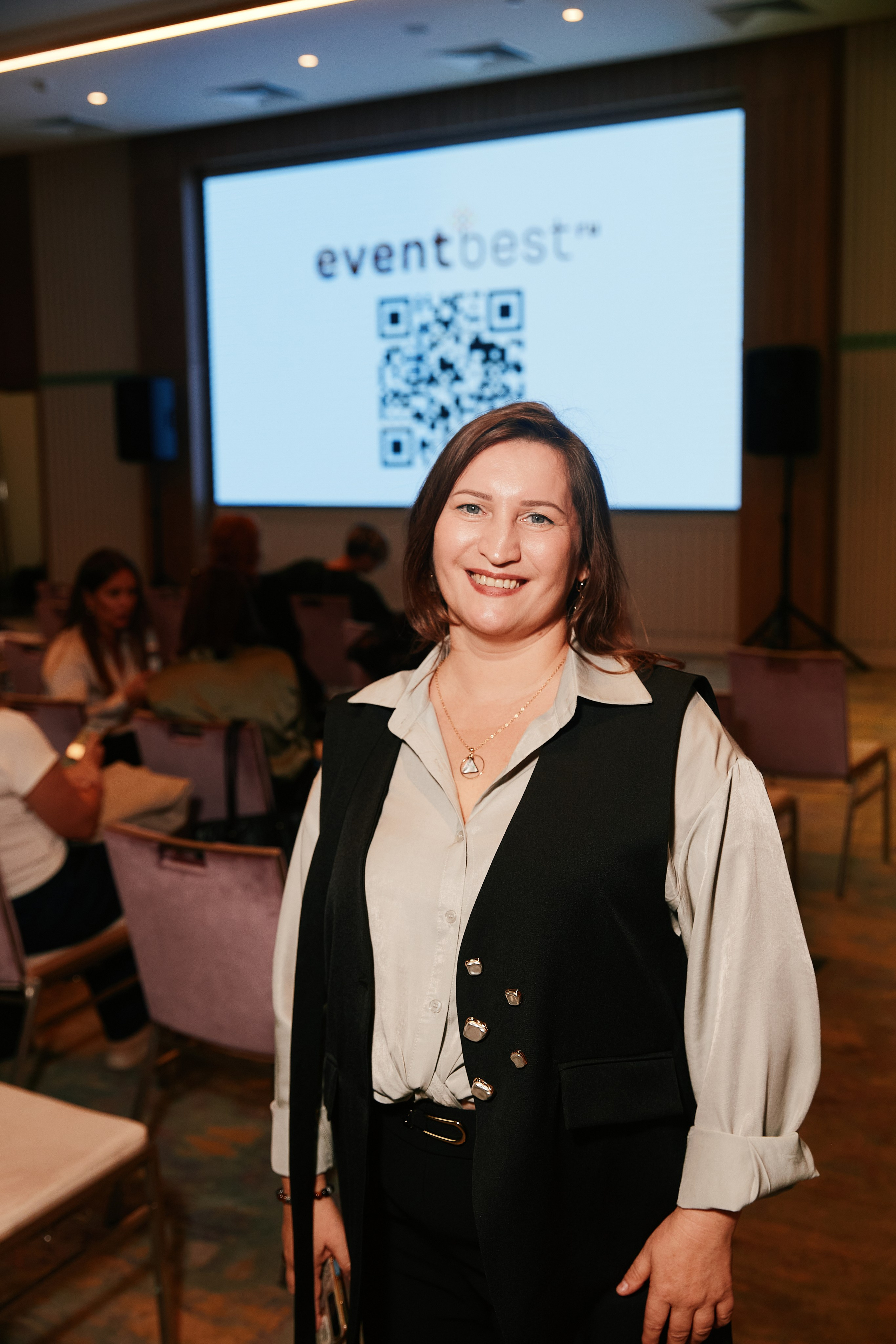 Современная женщина в Hilton 26.10. Свадебный репортажный фотограф краснодар максим дремов дрёмов фотосессия студия цена