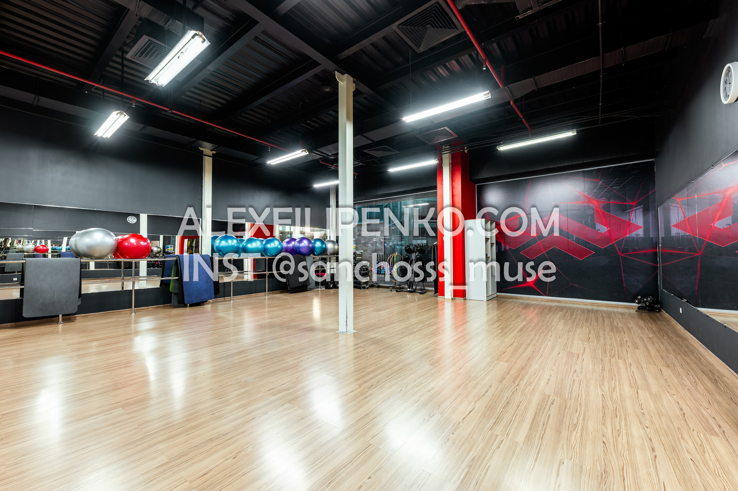 WORKOUT Достык 18. Фотограф интерьера недвижимости и архитектуры в Астане