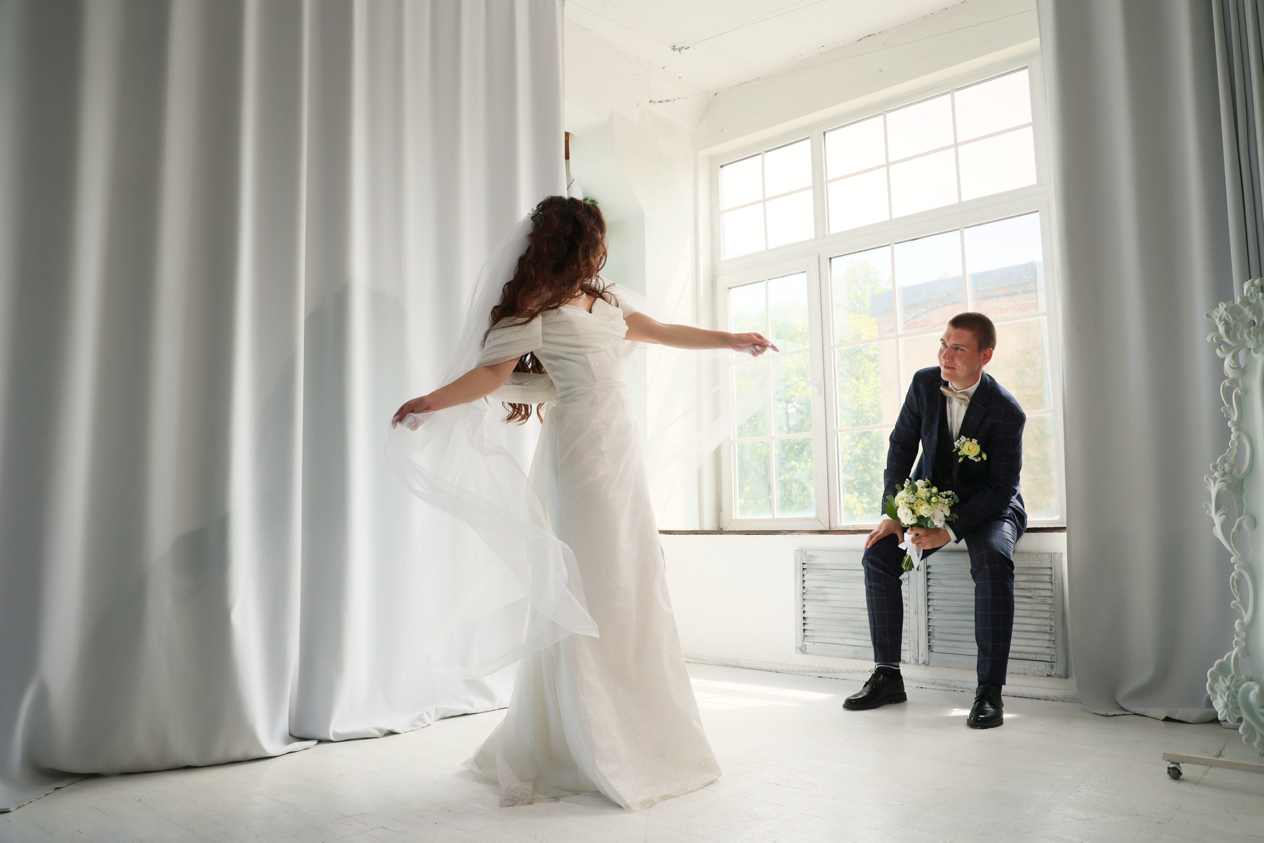 Свадебная фотосессия в студии «ЧеБэ» Самара. Свадебный видеограф и свадебный фотограф в Самаре Олег Слеб