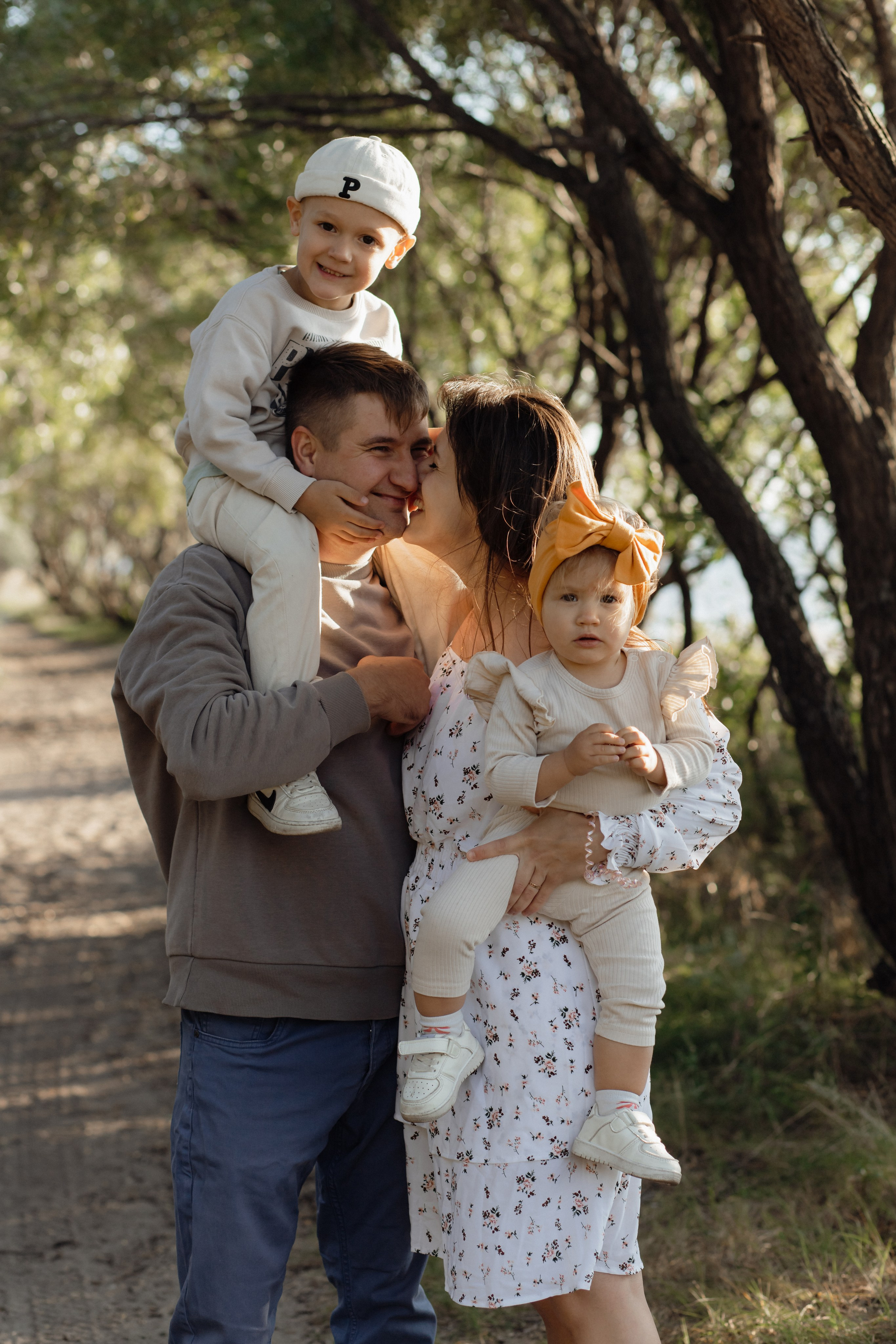 На берегу. Семейный и свадебный фотограф в Челябинске Мария Леонтьева
