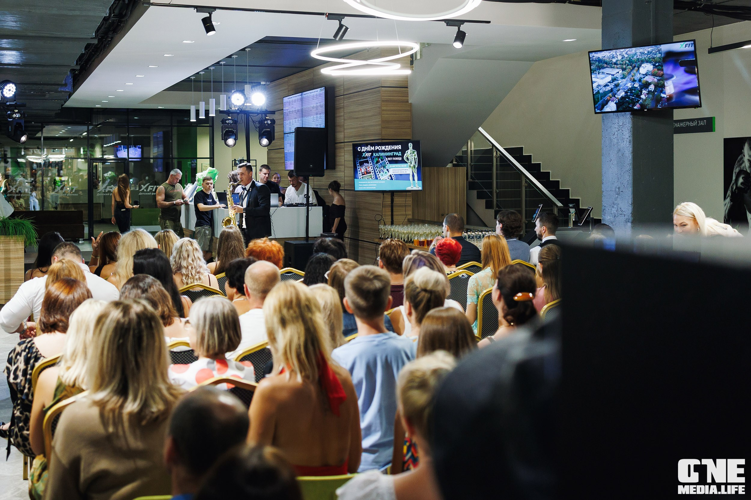 Фоторепортаж с 5-летия фитнес-клуба X-Fit. One Media Life: фоторепортажи, фотоотчеты с мероприятий и заведений