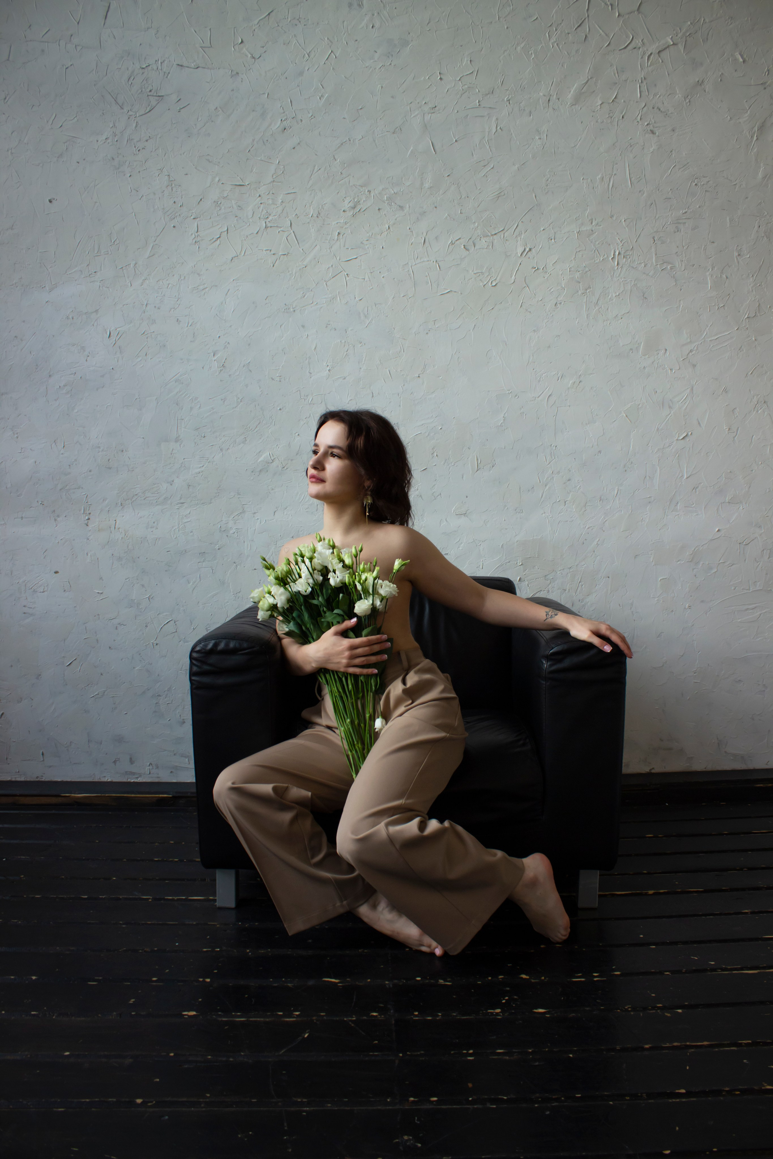 Мария с розами. Фотограф Алексеева Арина