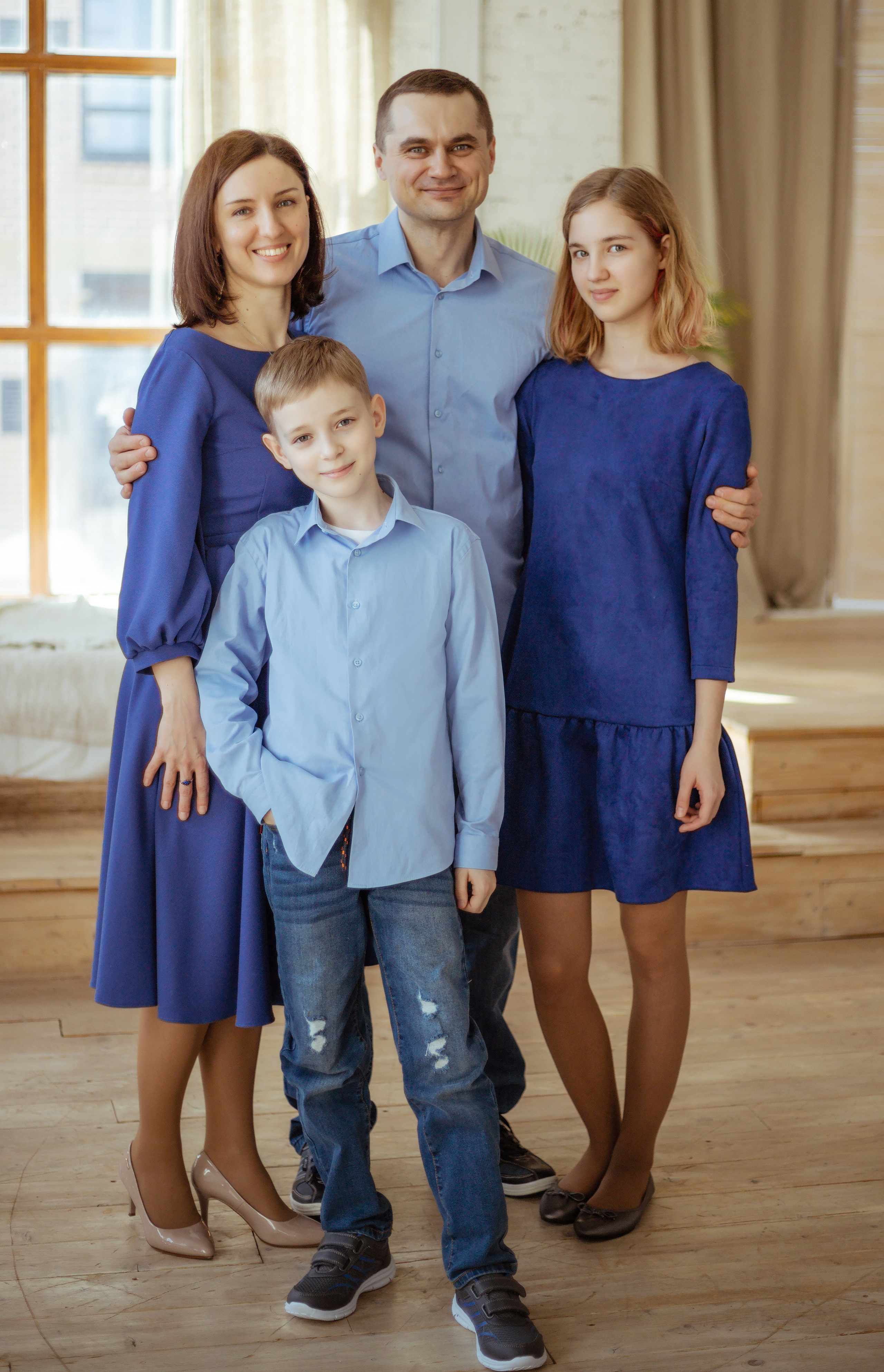 Фотосъемка семьи в студии Ростова. Фотосессии в Ростове-на-Дону. Мария Роскошная