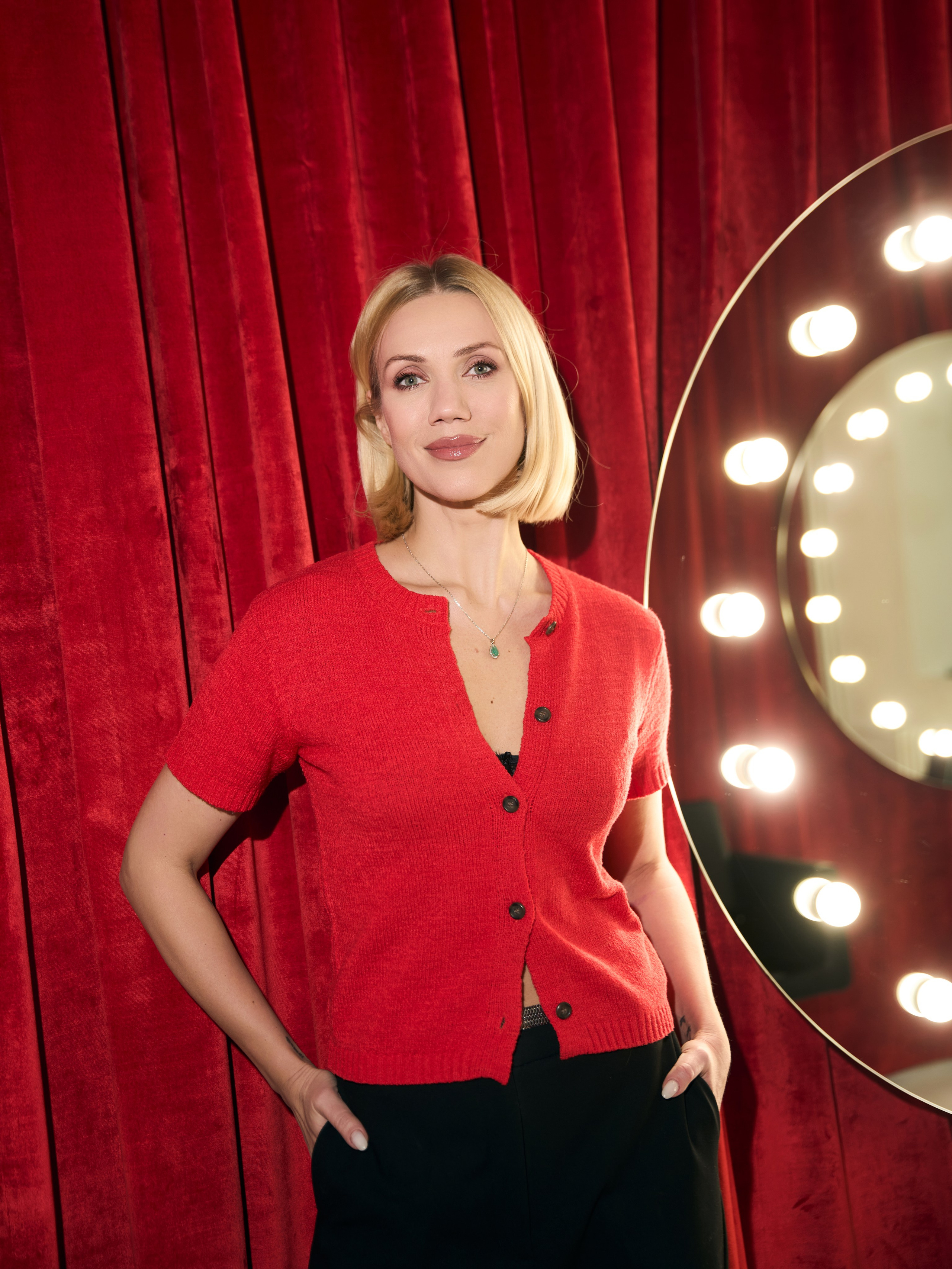 KRYGINA STUDIO X PEOPLETALK. ART фотограф NBIRDIE