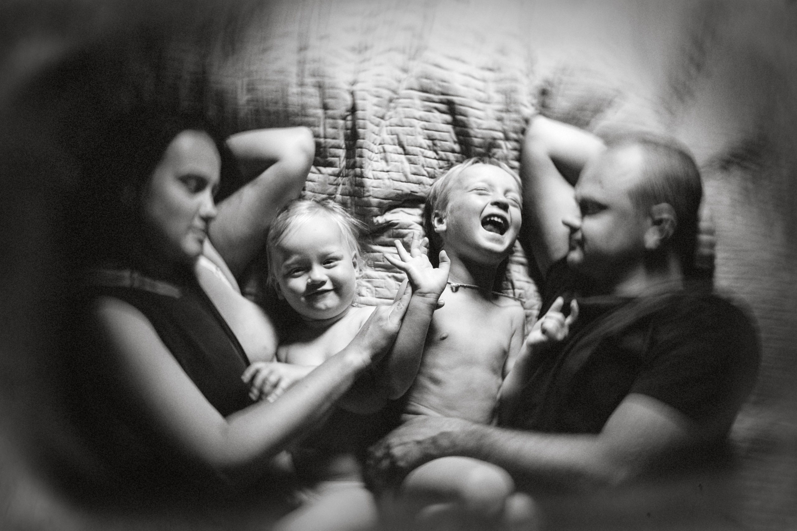 Фотосессия семьи на даче. Детский, семейный и ньюборн фотограф в Москве Юлия Шуарт