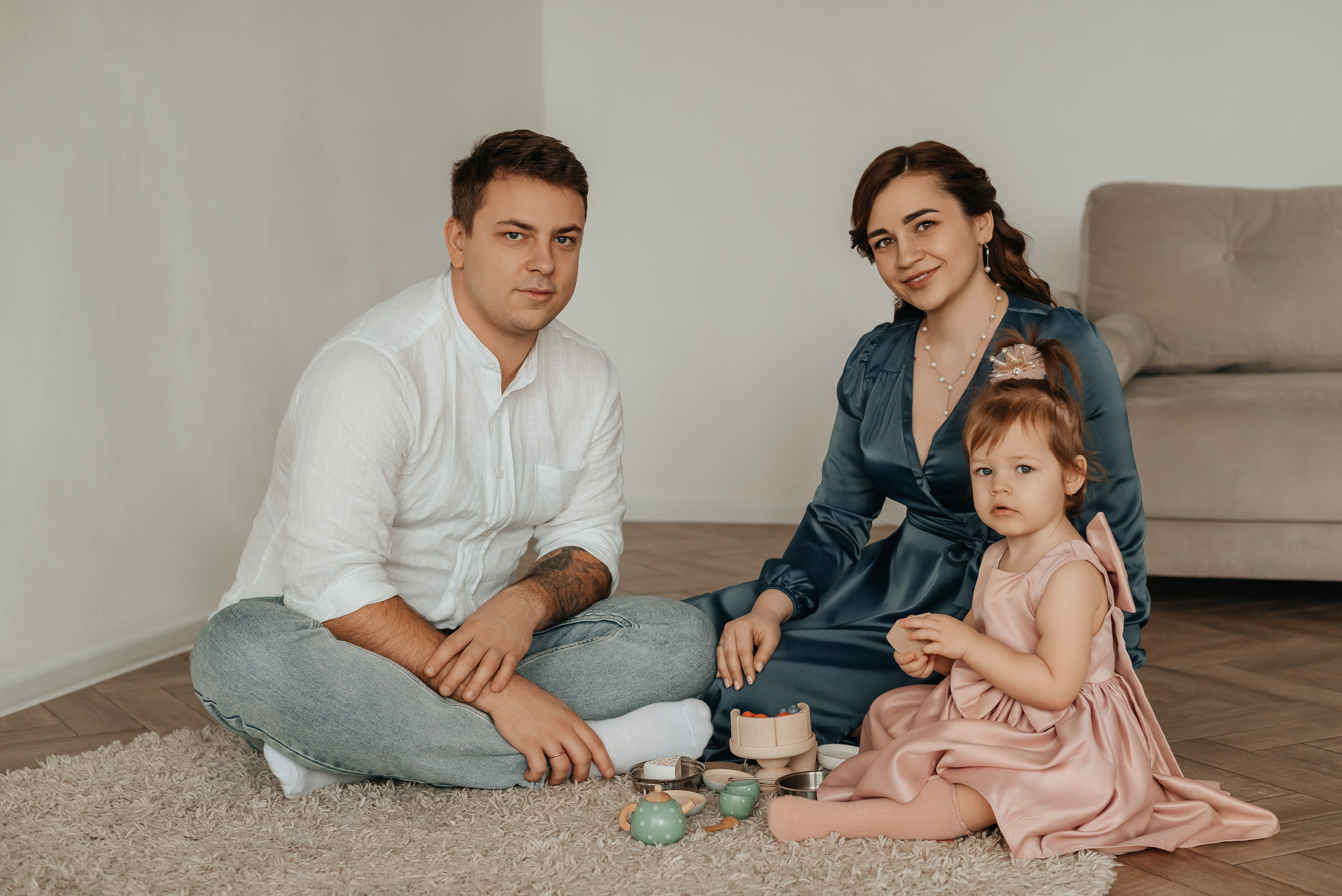 Семейная фотосессия Денис, Наташа и Маша. Семейный и детский фотограф Кущ Наташа