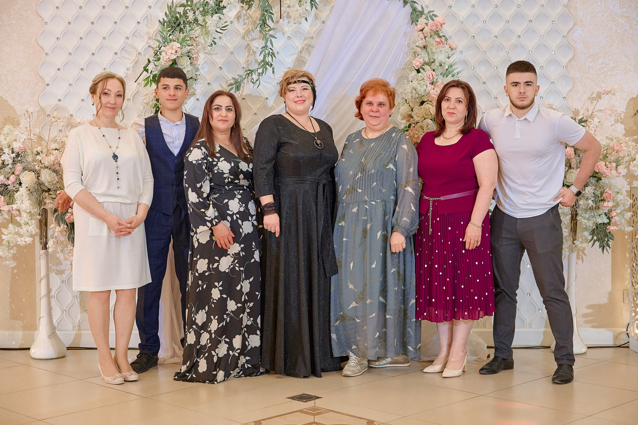 Портфолио репортажной фотосъёмки: Выпускной в ресторане «Император». Фотограф Яковлев Роман — Красноярск