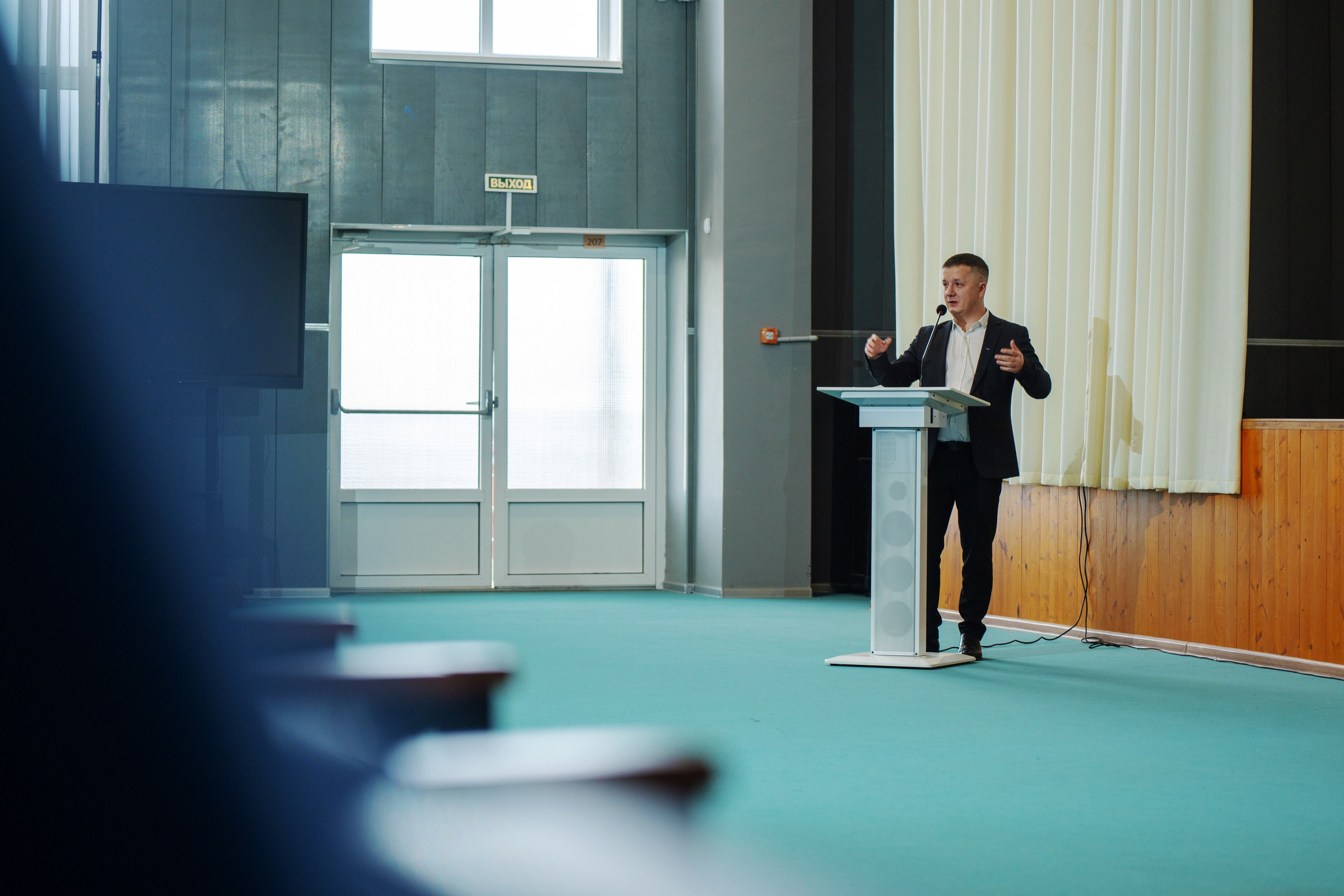 Лекция по киберспорту в школе № 2, п. Энем