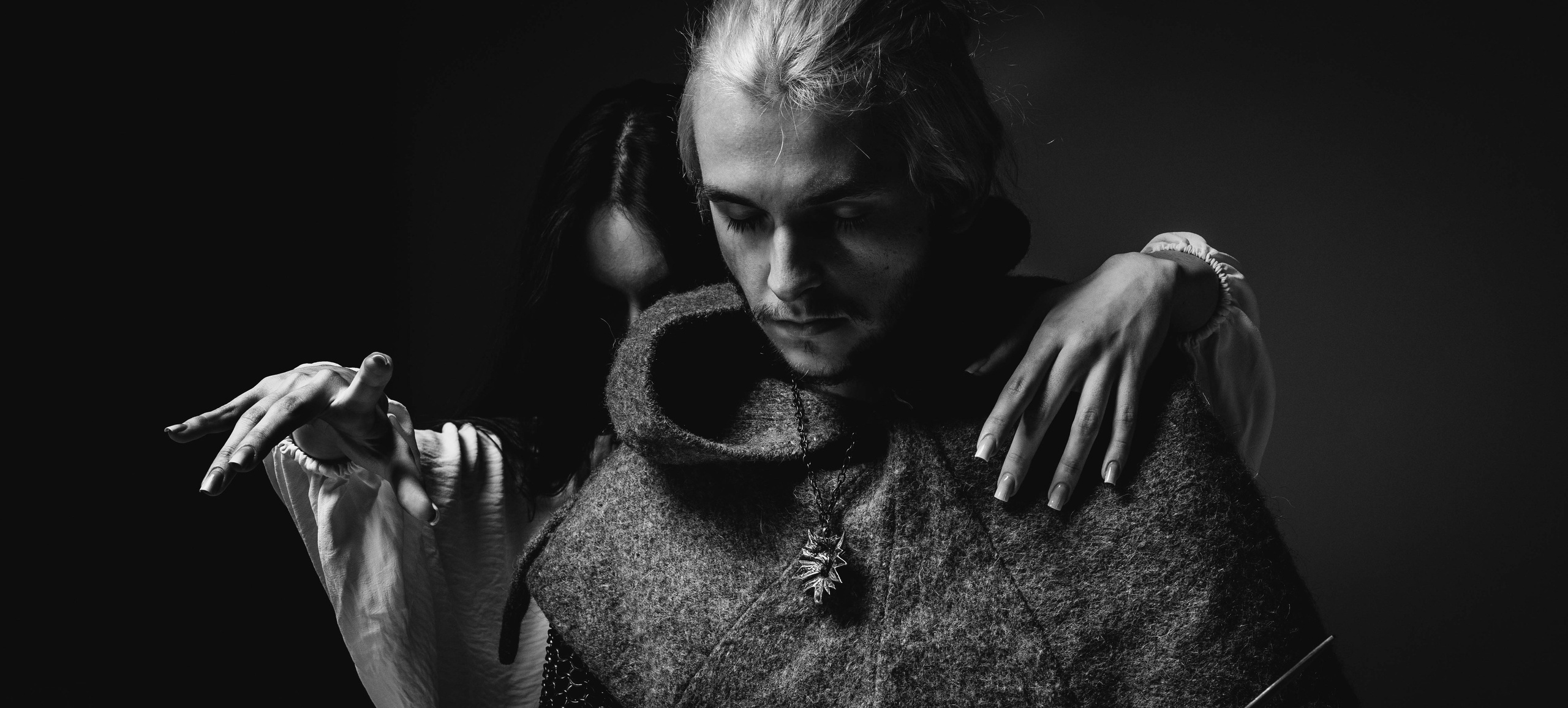 Ведьмак и брукса. Ab extra