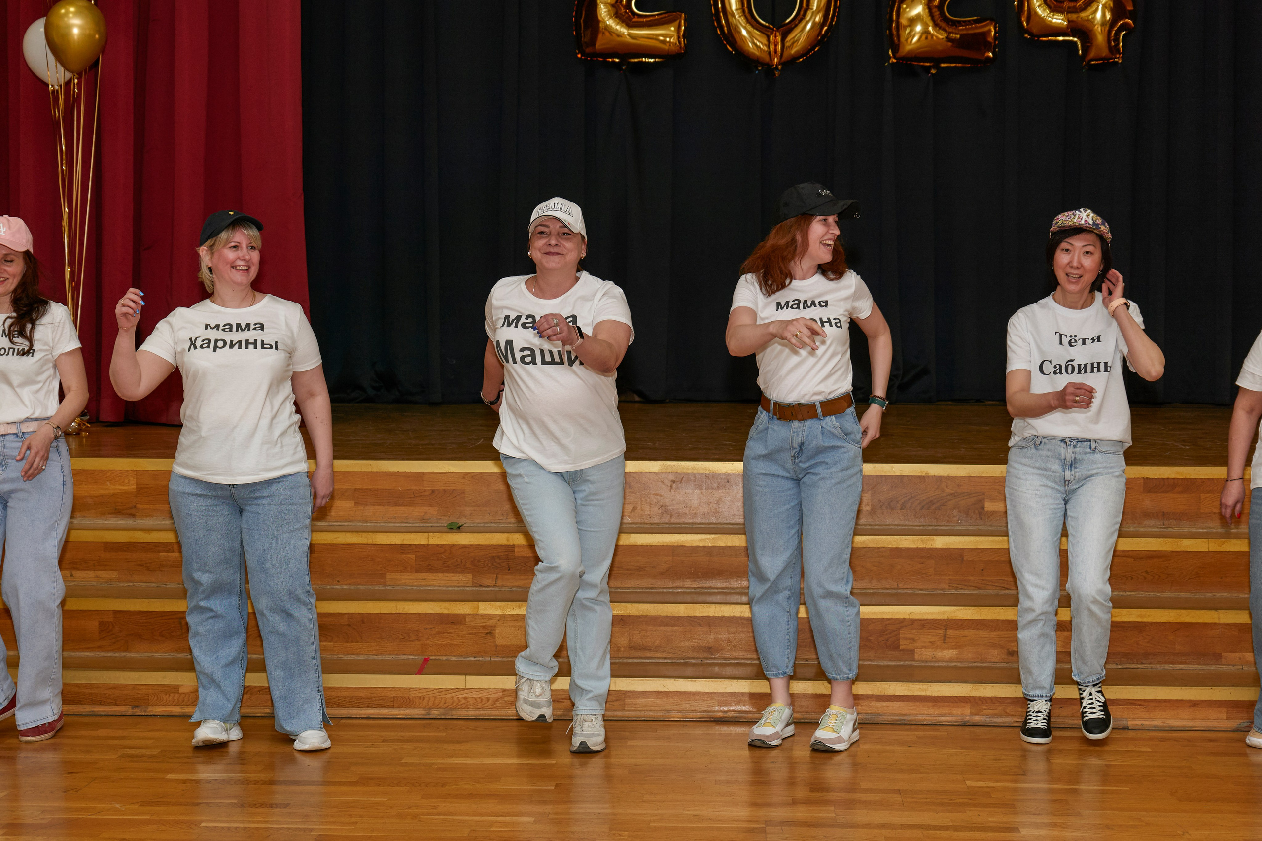 Последний звонок школа 1413. Детский и семейный фотограф г. Москва Оксана Катаджи