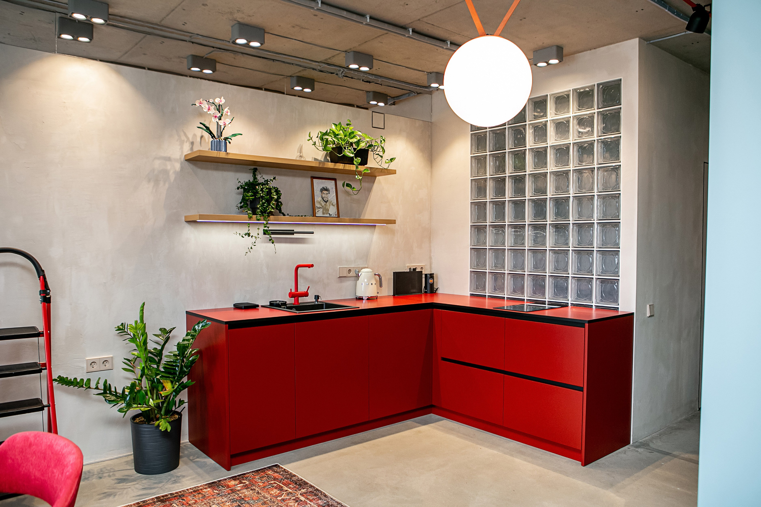 Интерьер ЖК Ирнест. Контент фотограф, съемка для маркетплейсов, фуд съемка и репортажи в Новосибирске Ралия Галеева