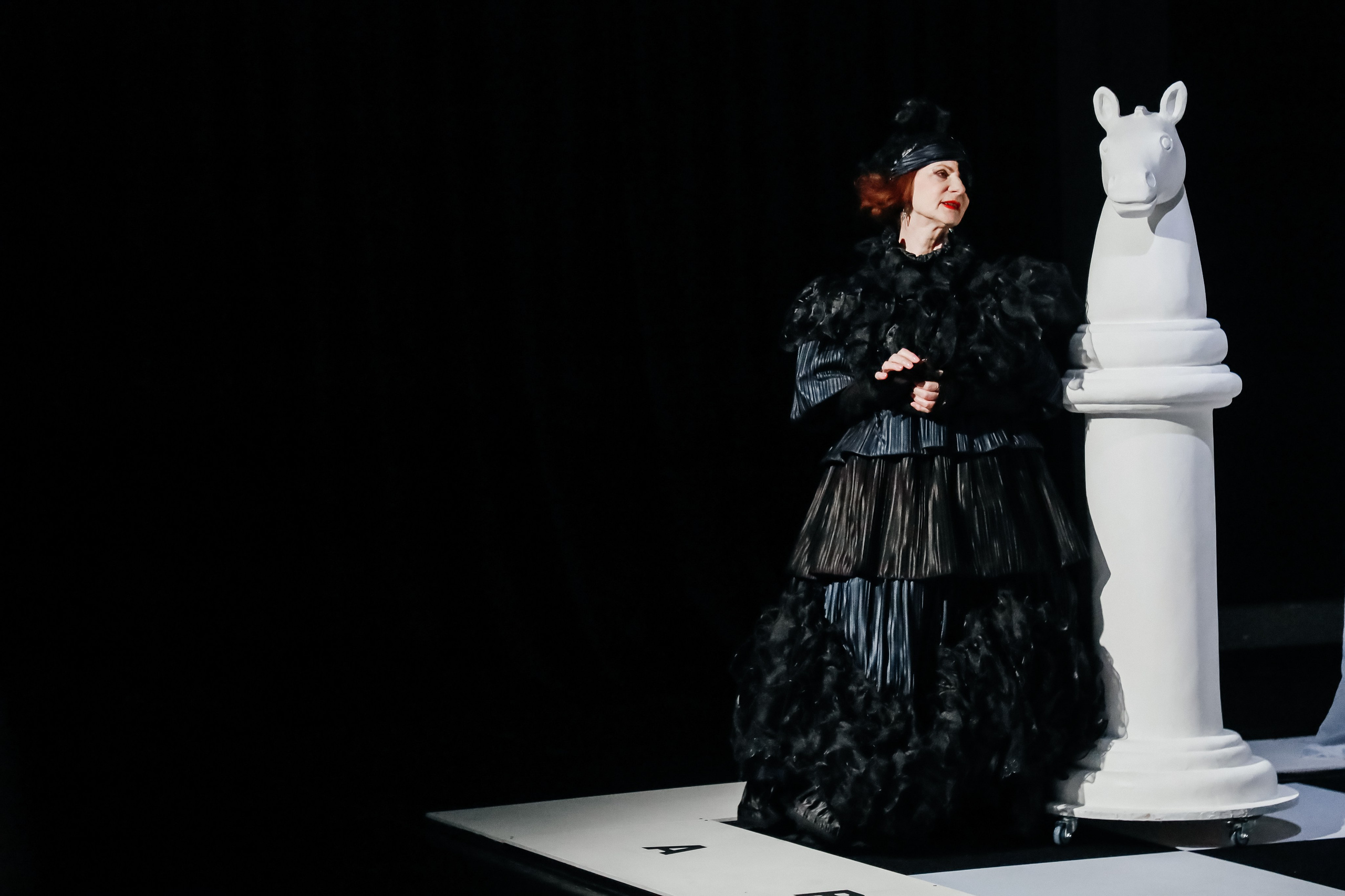 «Дядюшкин сон». Молодёжный театр алтая. Режиссер Дарья Камошина. Фоторепортаж. Театральная фотосъёмка