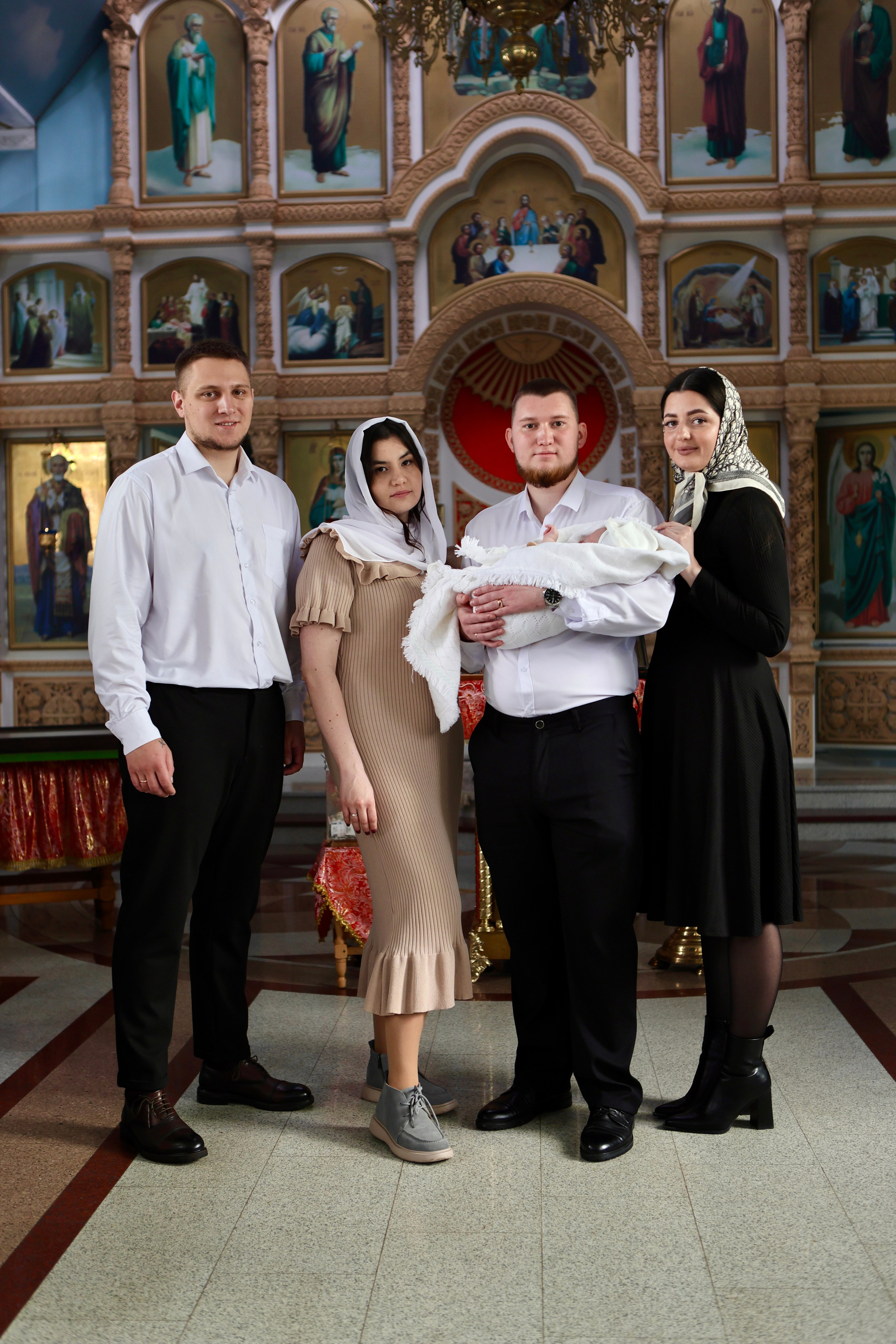 Яна и Максим —крещение Михаила. Фотограф в Курске Смирнов Евгений