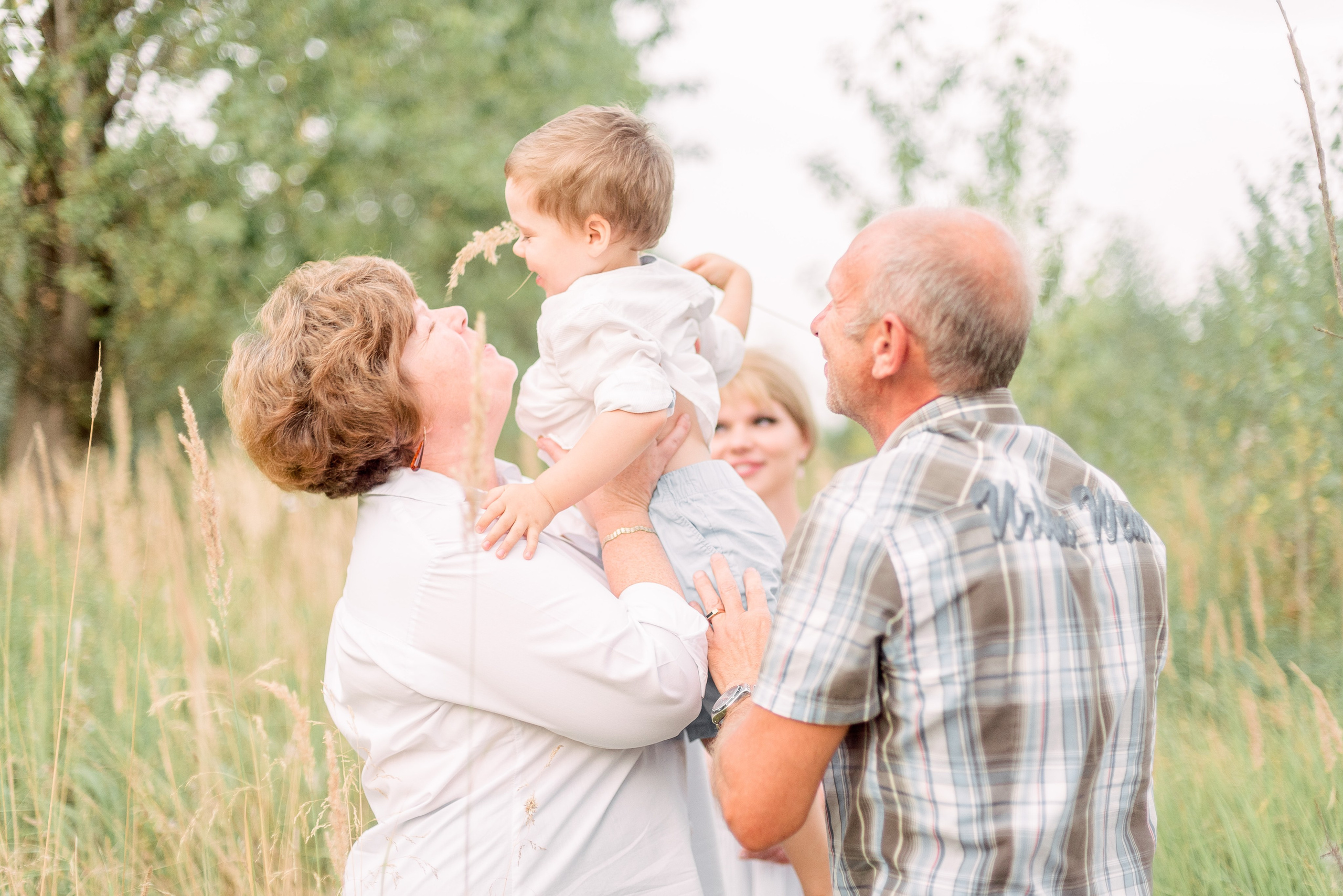 В поле. Фотограф Юлия Попова