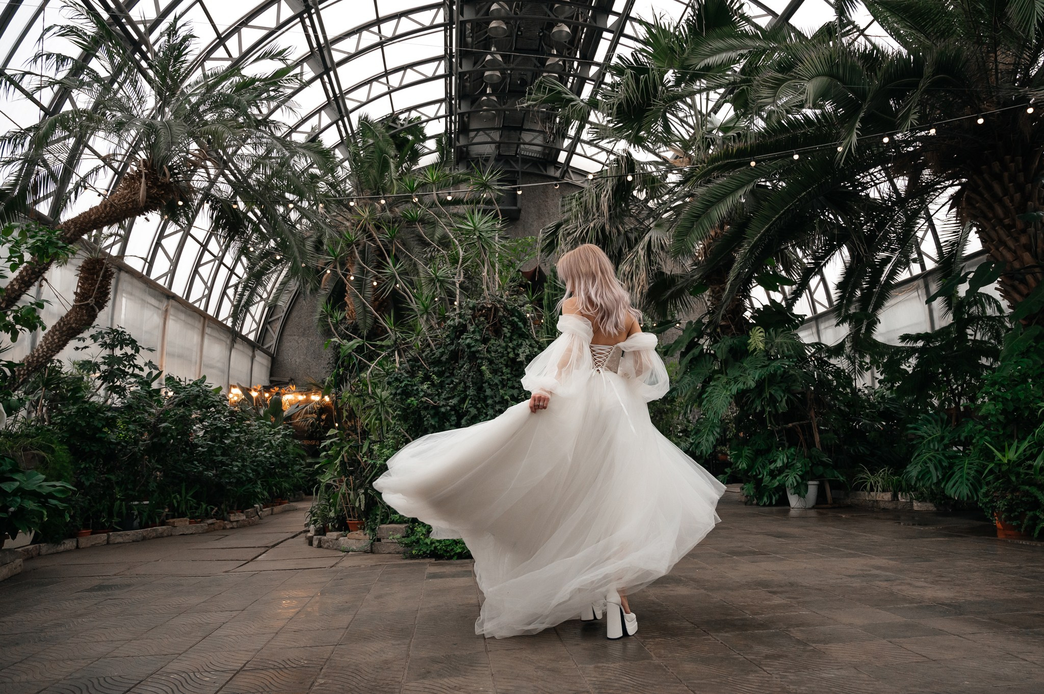 Свадебная фотосессия в Оранжерее Таврического сада