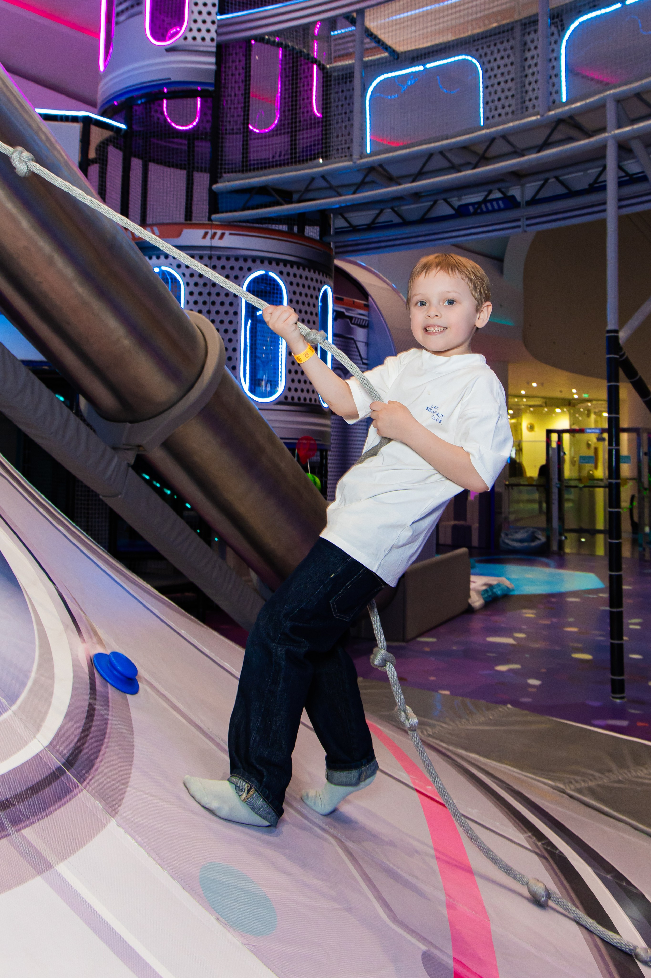 Александр 13/04 Ambiland. Виктория Литвинова репортажный фотограф Москва