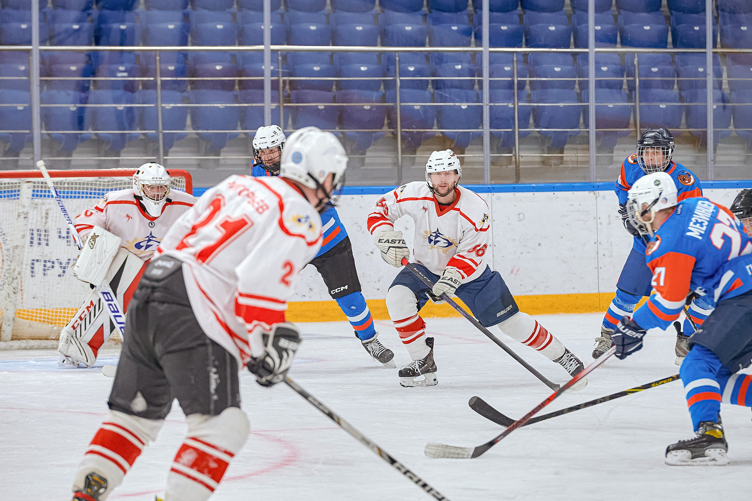 Портфолио репортажной фотосъёмки: Кристалл арена — Хоккей — РусГидро. Фотограф Яковлев Роман — Красноярск