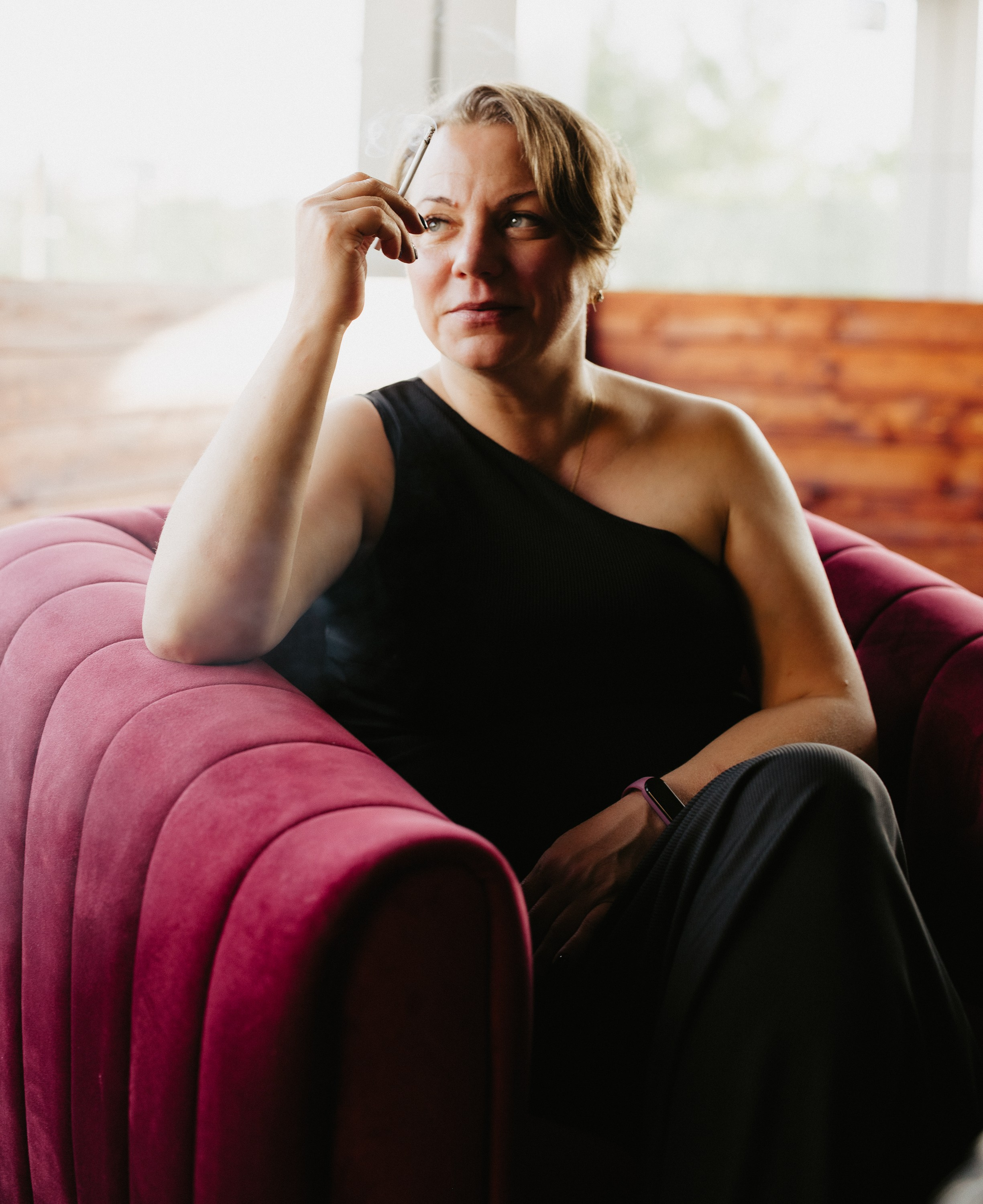 Благодарю замечательную гостью на съемке юбилея за возможность сделать искренние кадры и показать красоту женщины!