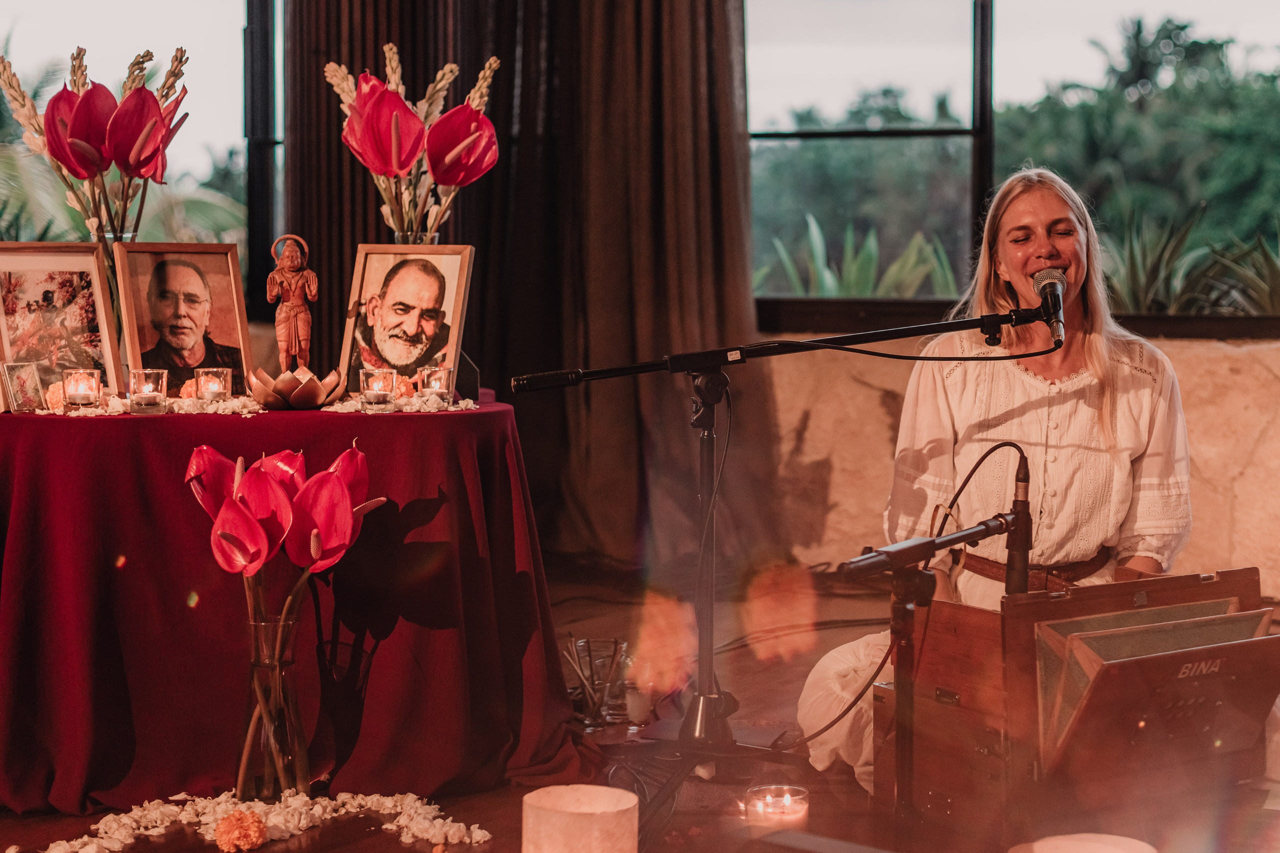 Kirtan at Soulshine nov. Мариам Багдасарян