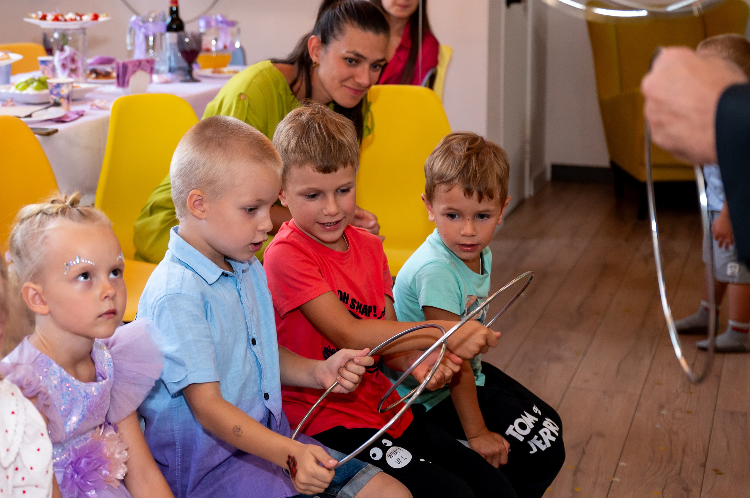 ДР в лофте с фокусником